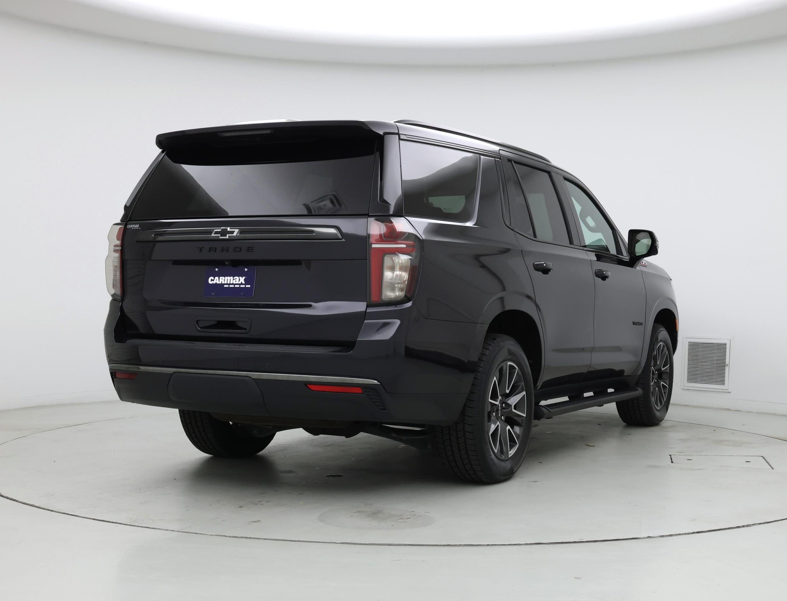 Thumbnail: 2022 Chevrolet Tahoe - 8