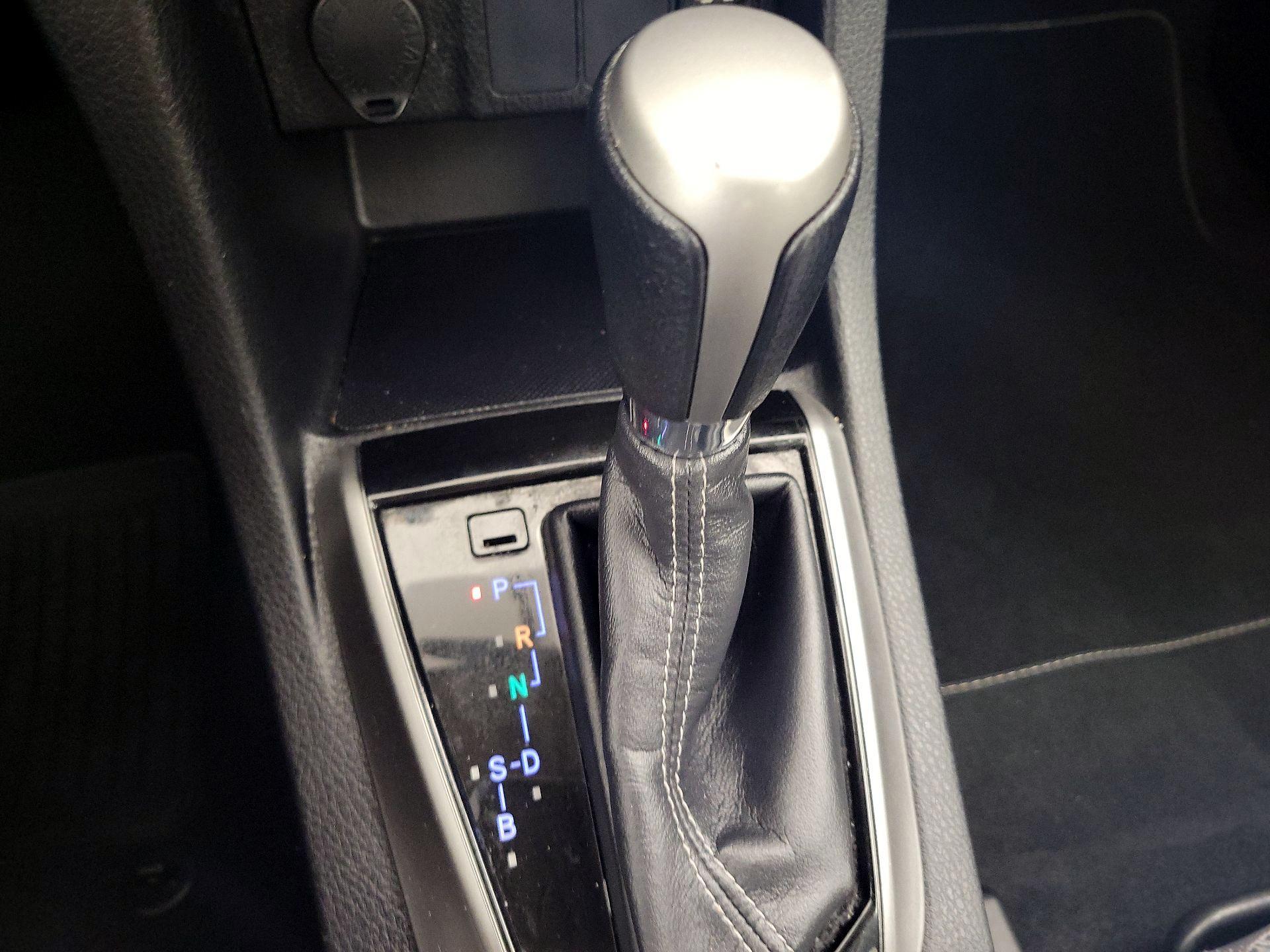 Thumbnail: 2016 Toyota Corolla - 17