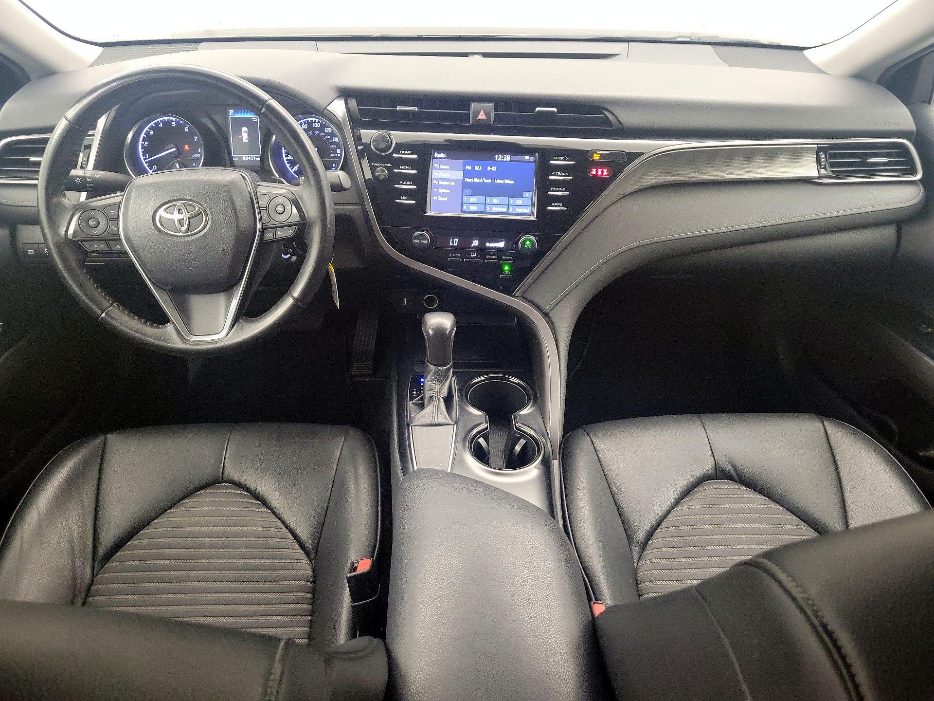 Thumbnail: 2019 Toyota Camry - 9