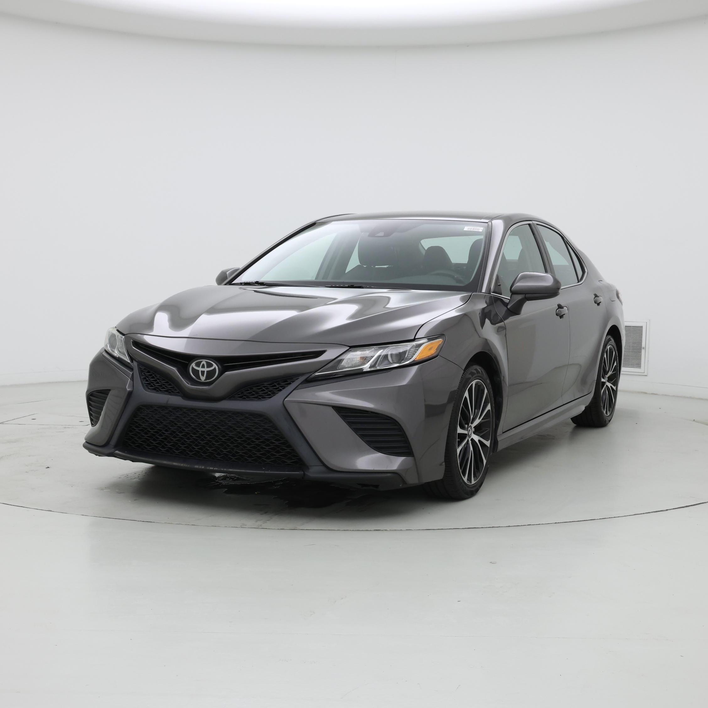 Thumbnail: 2019 Toyota Camry - 4