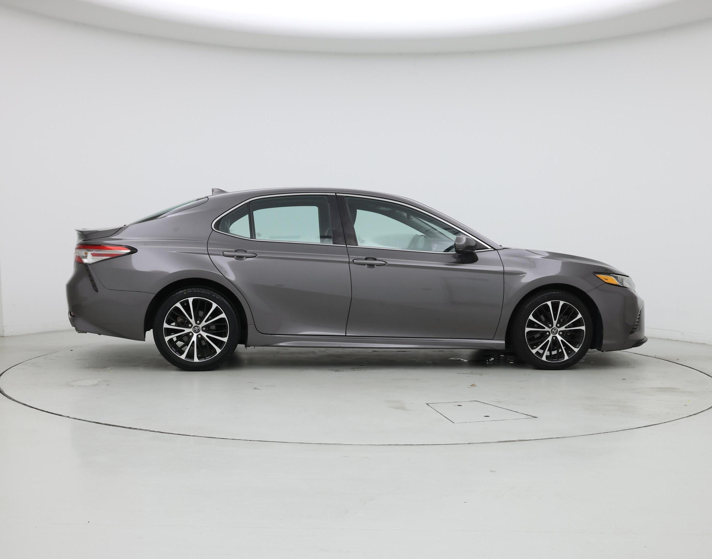 Thumbnail: 2019 Toyota Camry - 7
