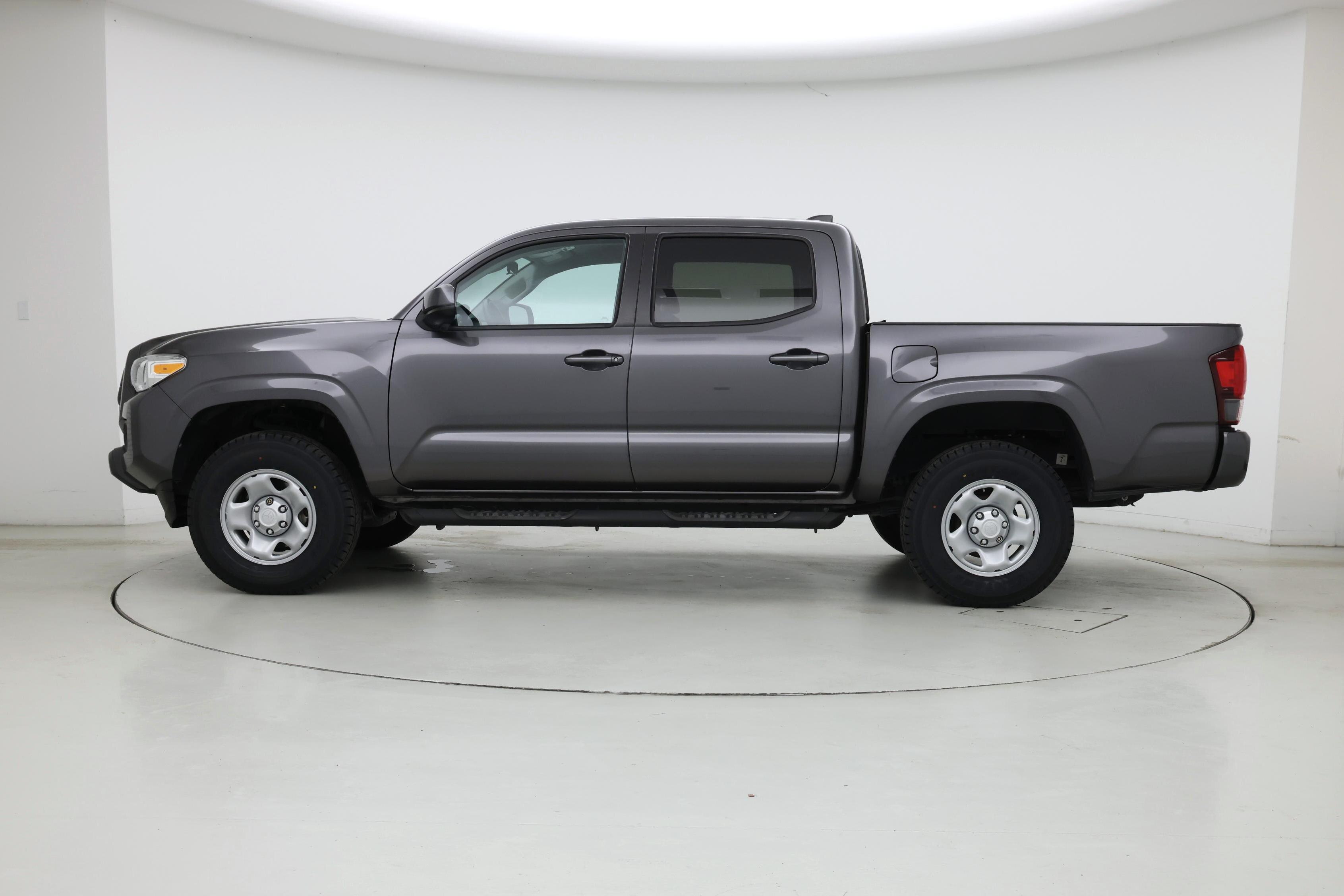 Thumbnail: 2022 Toyota Tacoma - 3