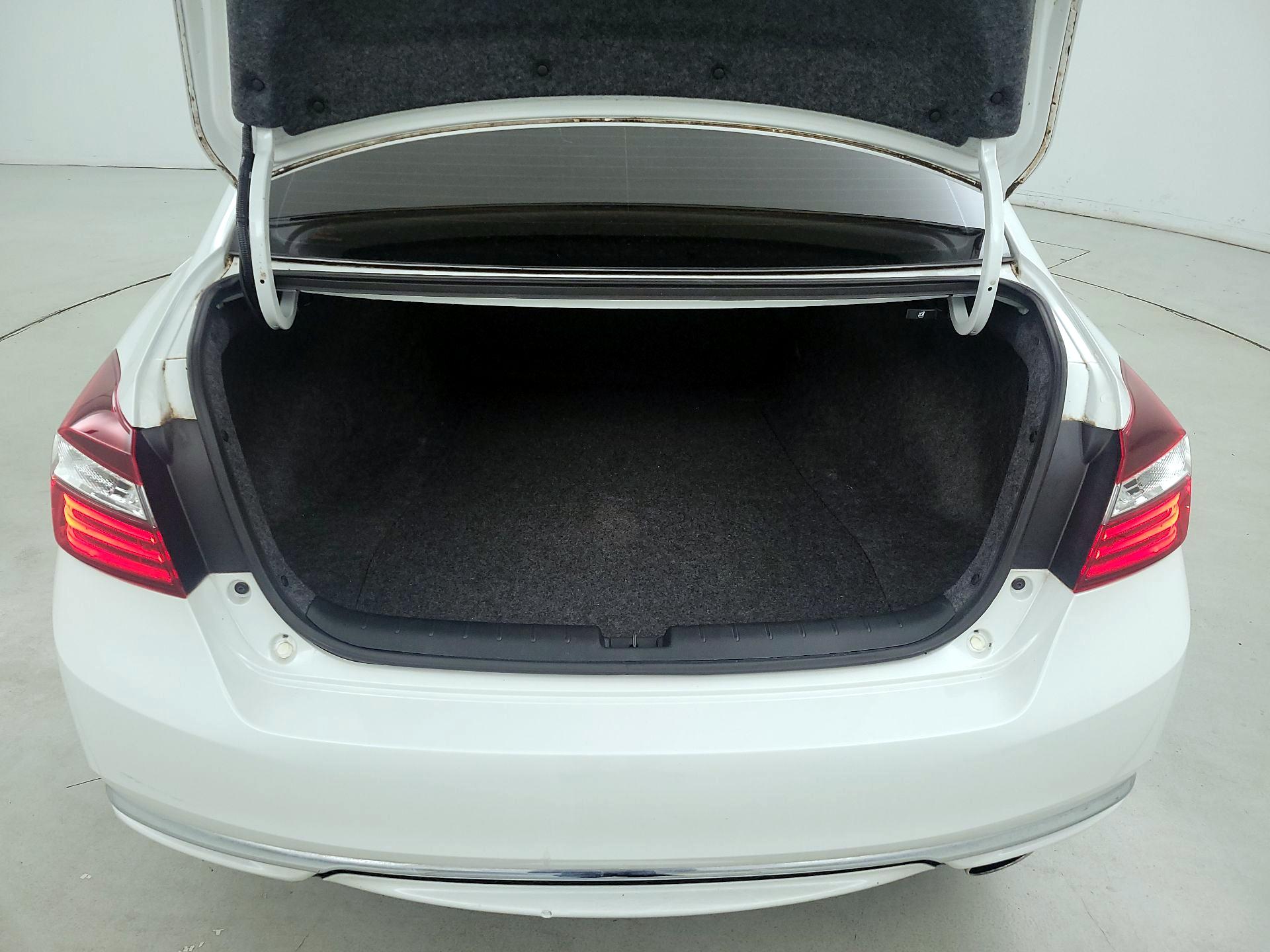 Thumbnail: 2016 Honda Accord - 20