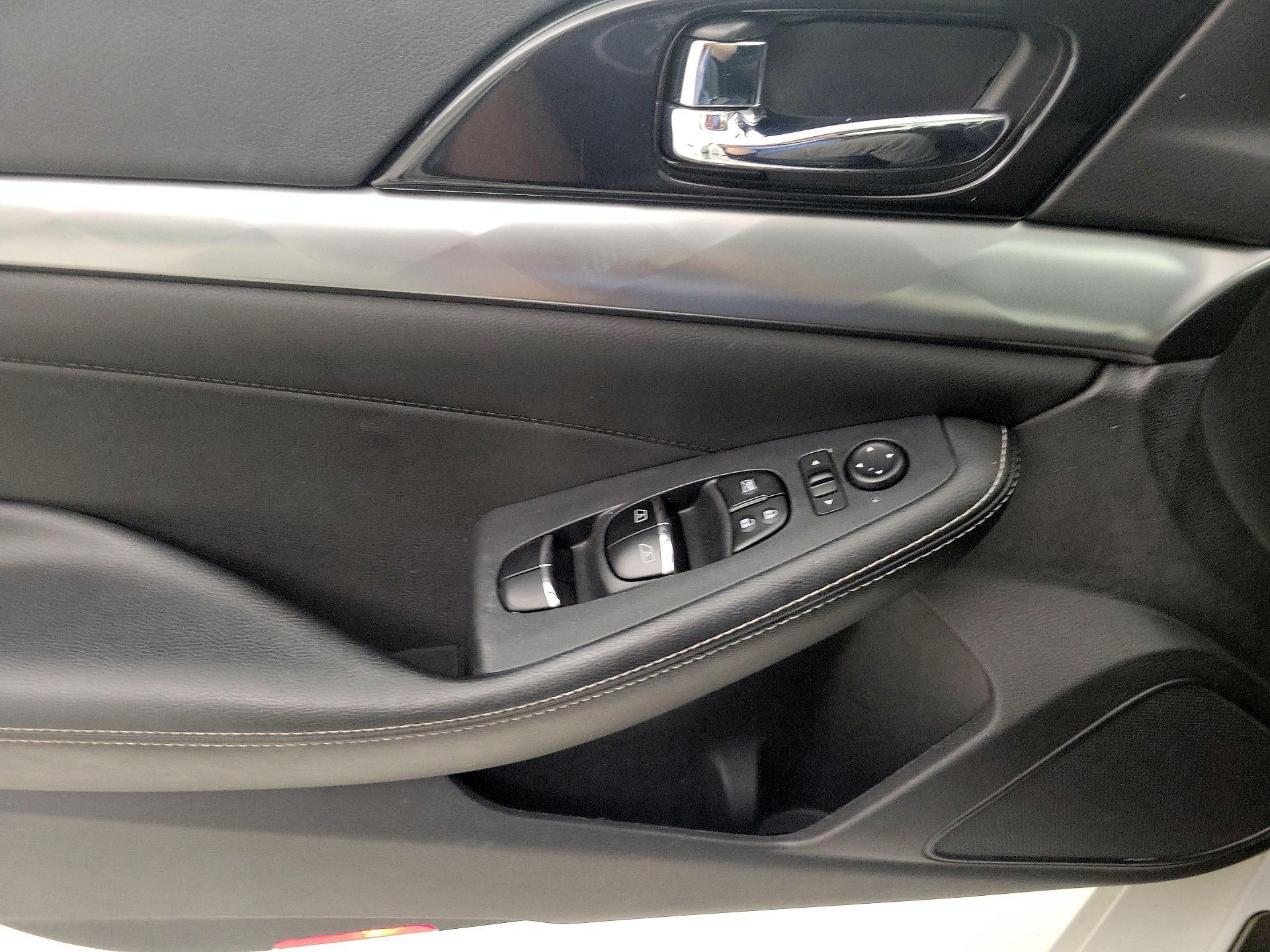 Thumbnail: 2019 Nissan Maxima - 12