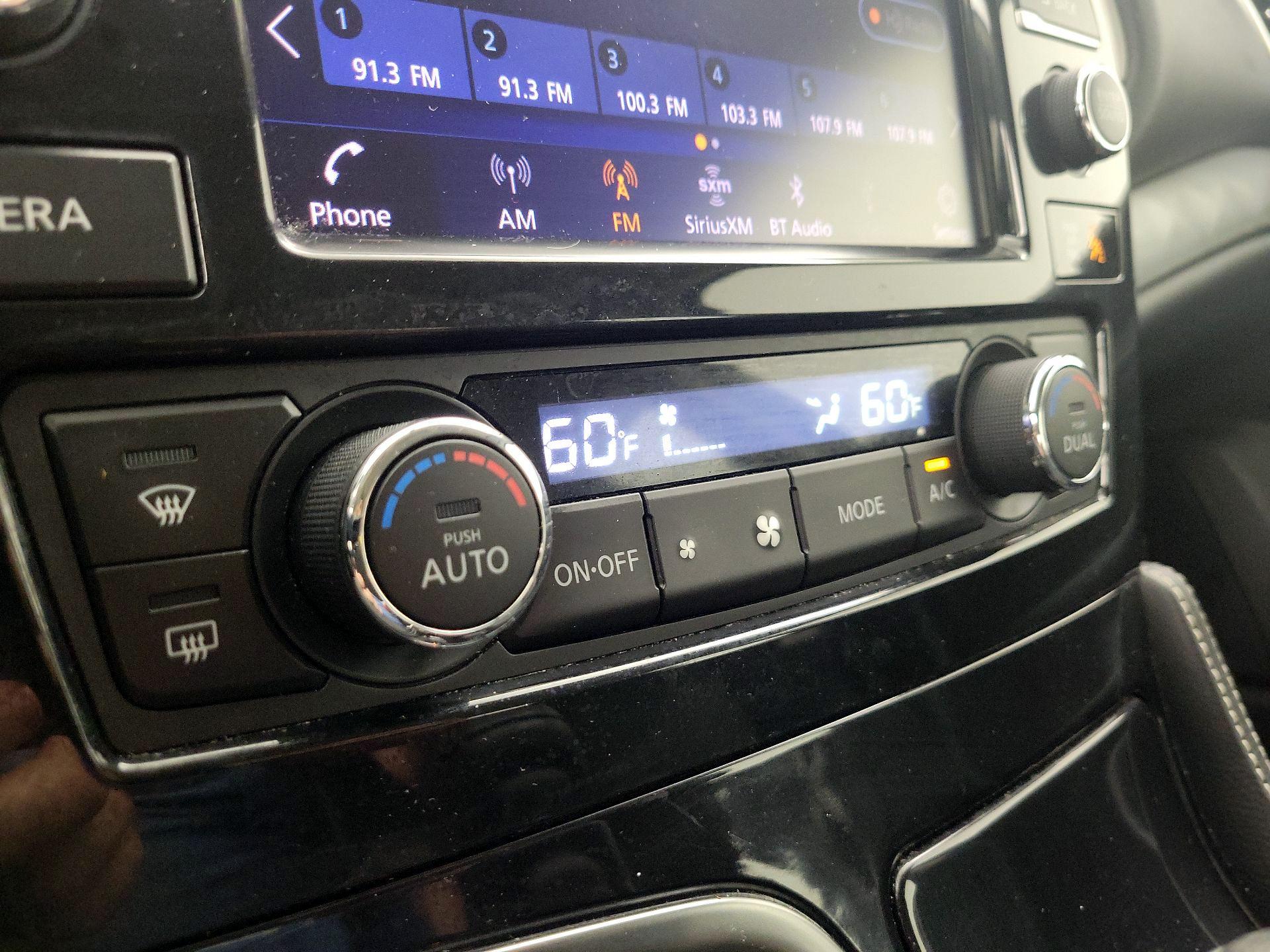 Thumbnail: 2019 Nissan Maxima - 16