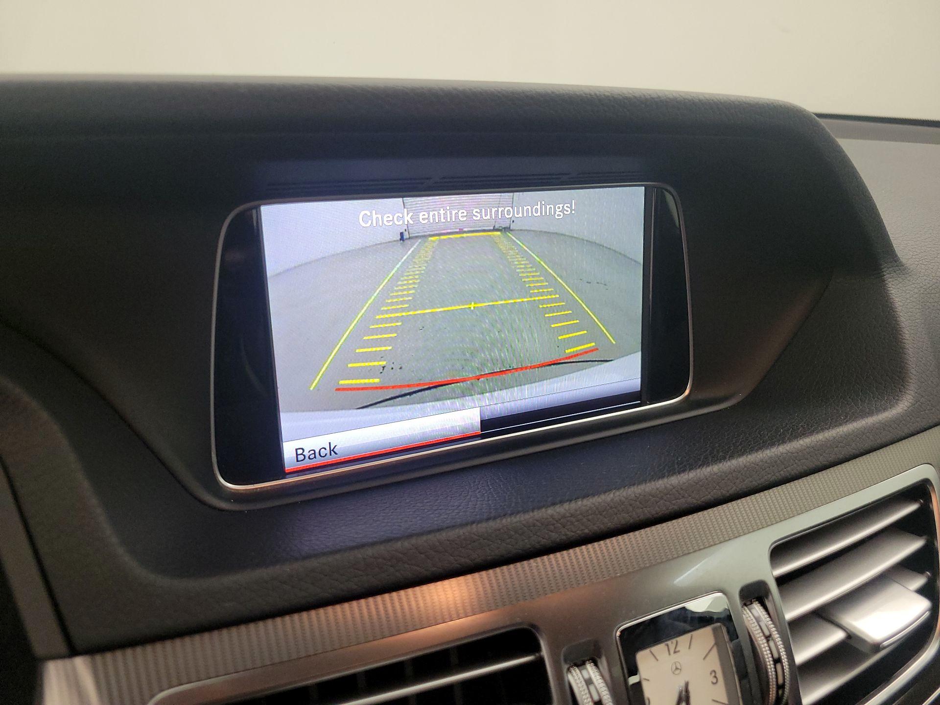 Thumbnail: 2015 Mercedes-Benz E-Class - 15