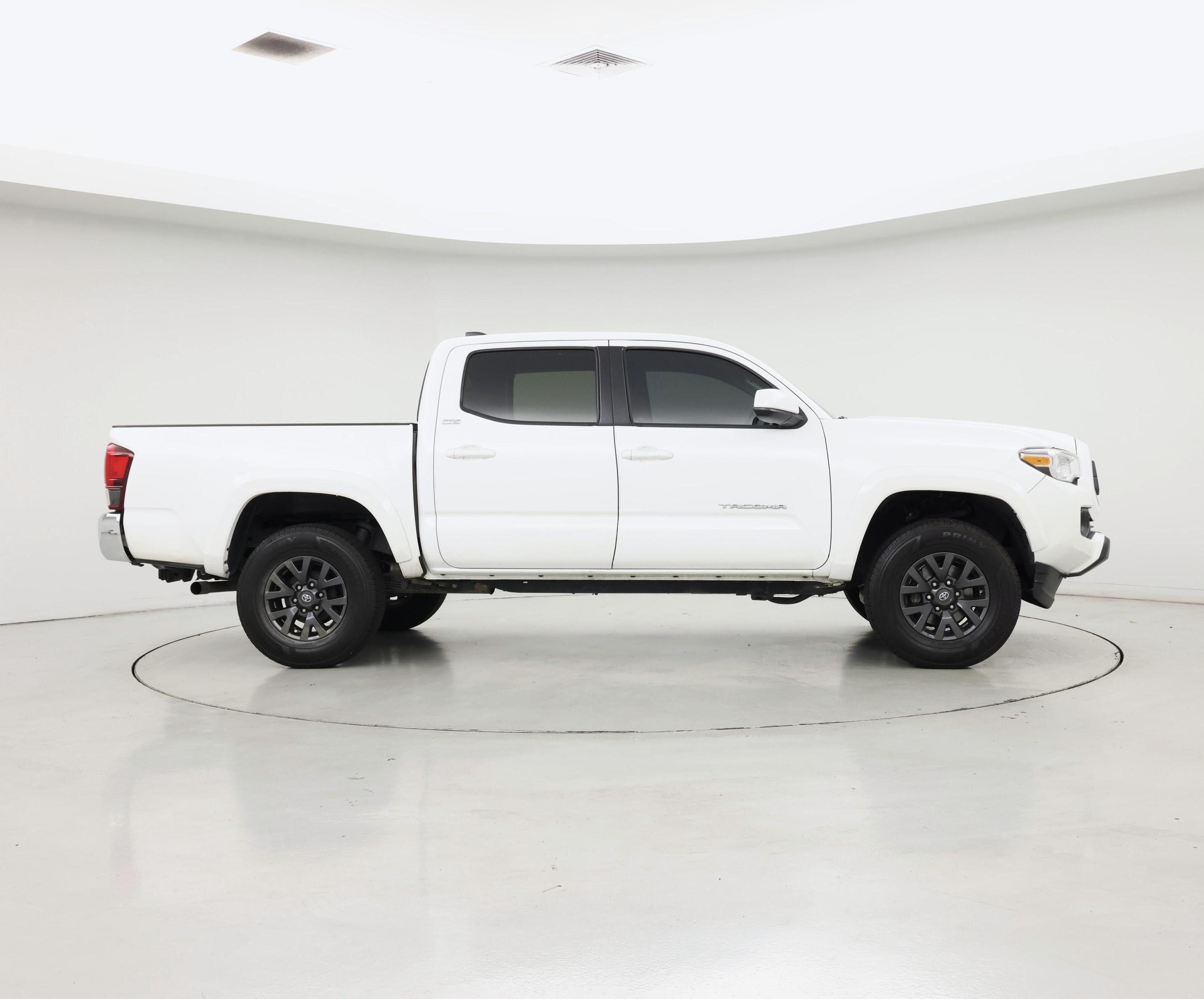 Thumbnail: 2021 Toyota Tacoma - 7