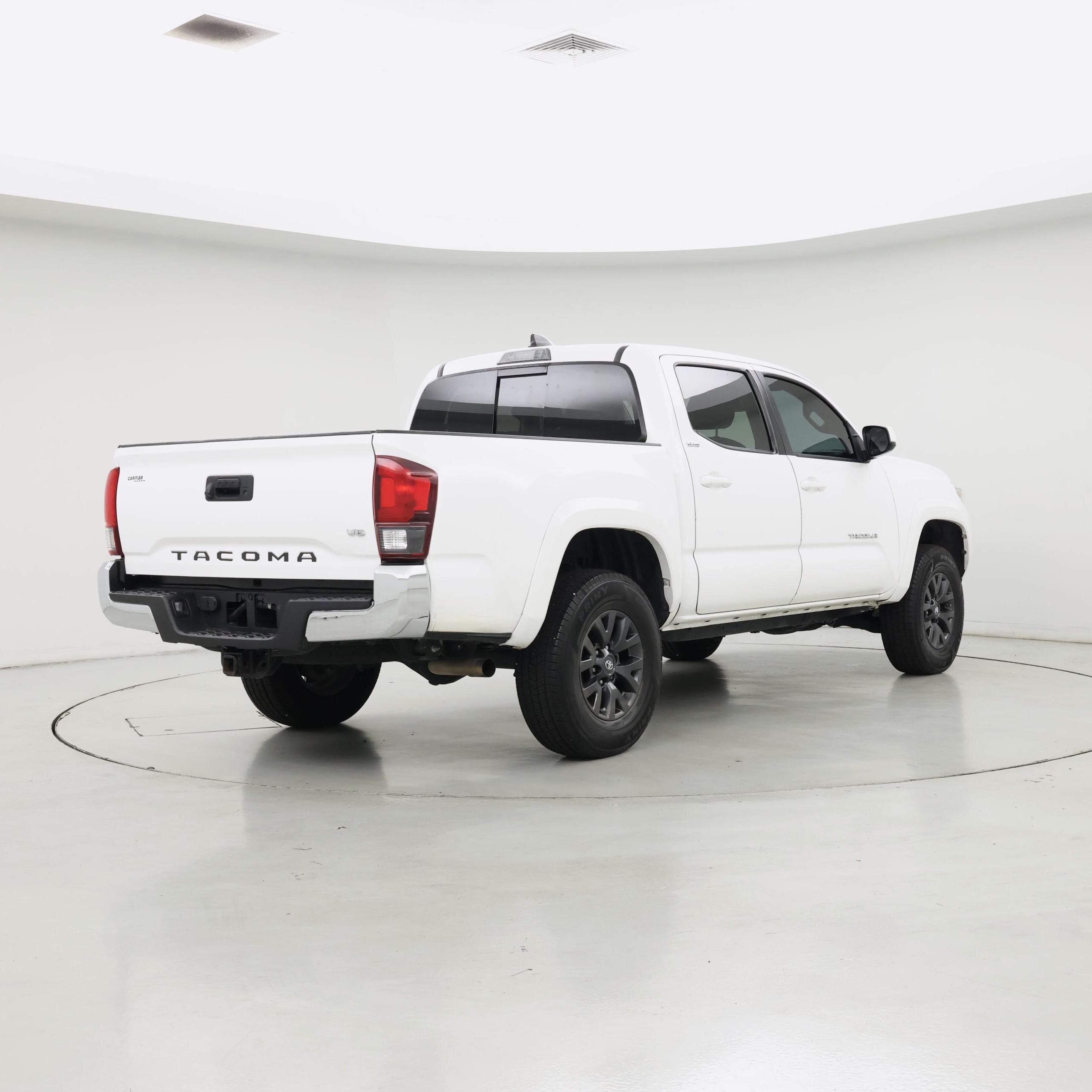 Thumbnail: 2021 Toyota Tacoma - 8