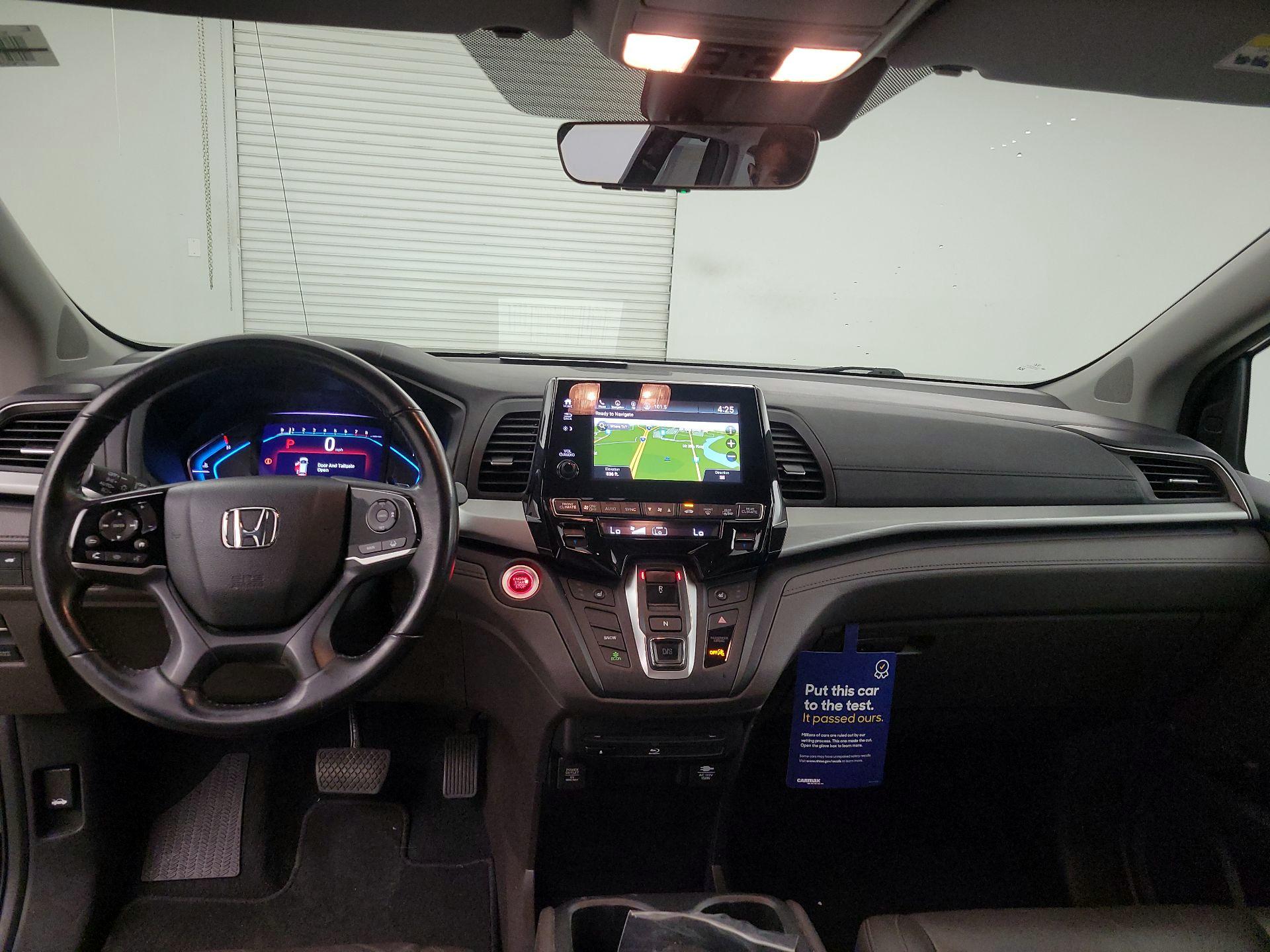 Thumbnail: 2019 Honda Odyssey - 9