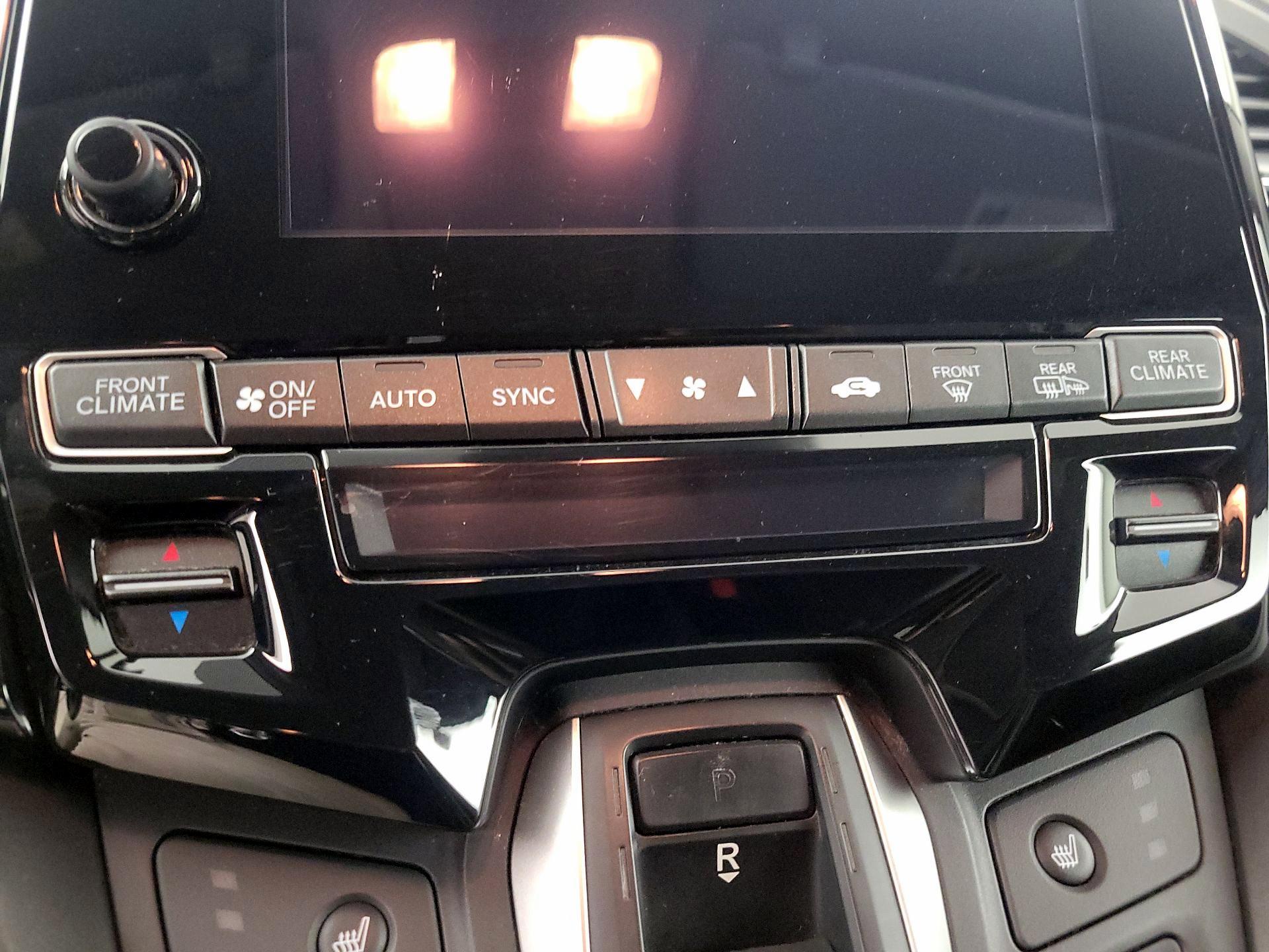 Thumbnail: 2019 Honda Odyssey - 17