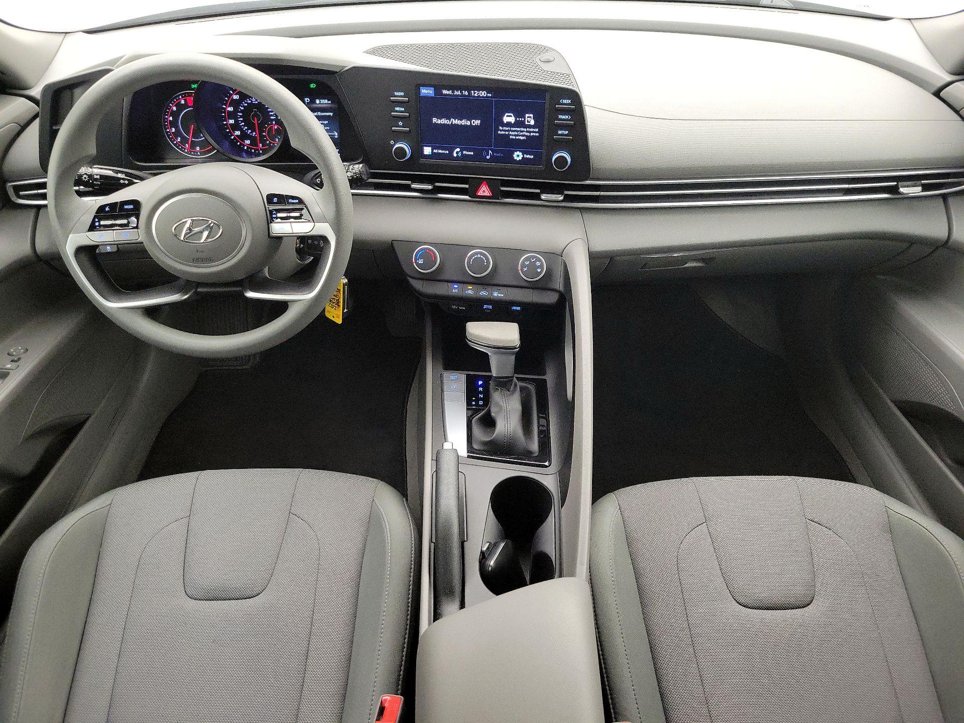 Thumbnail: 2022 Hyundai Elantra - 9