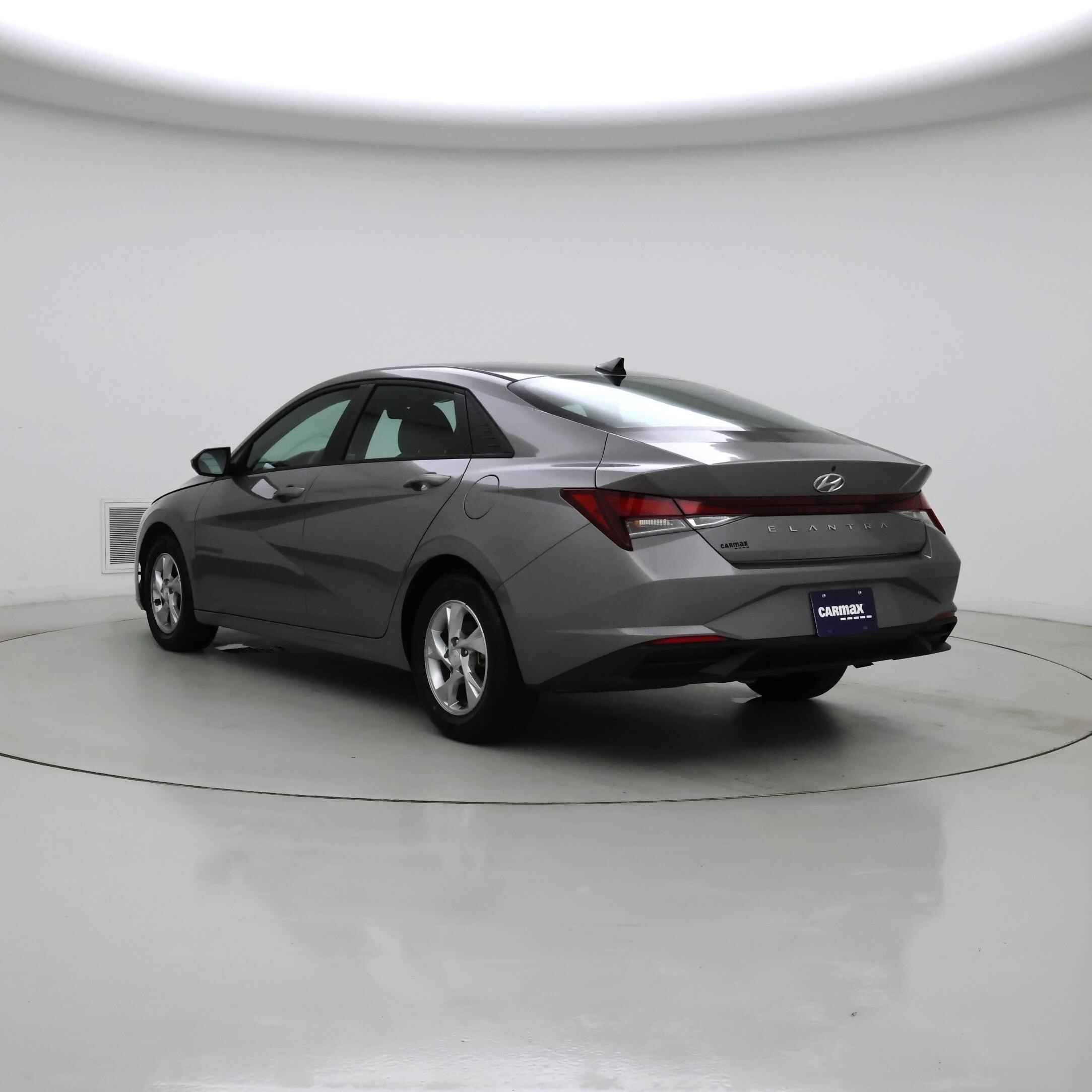 Thumbnail: 2022 Hyundai Elantra - 2
