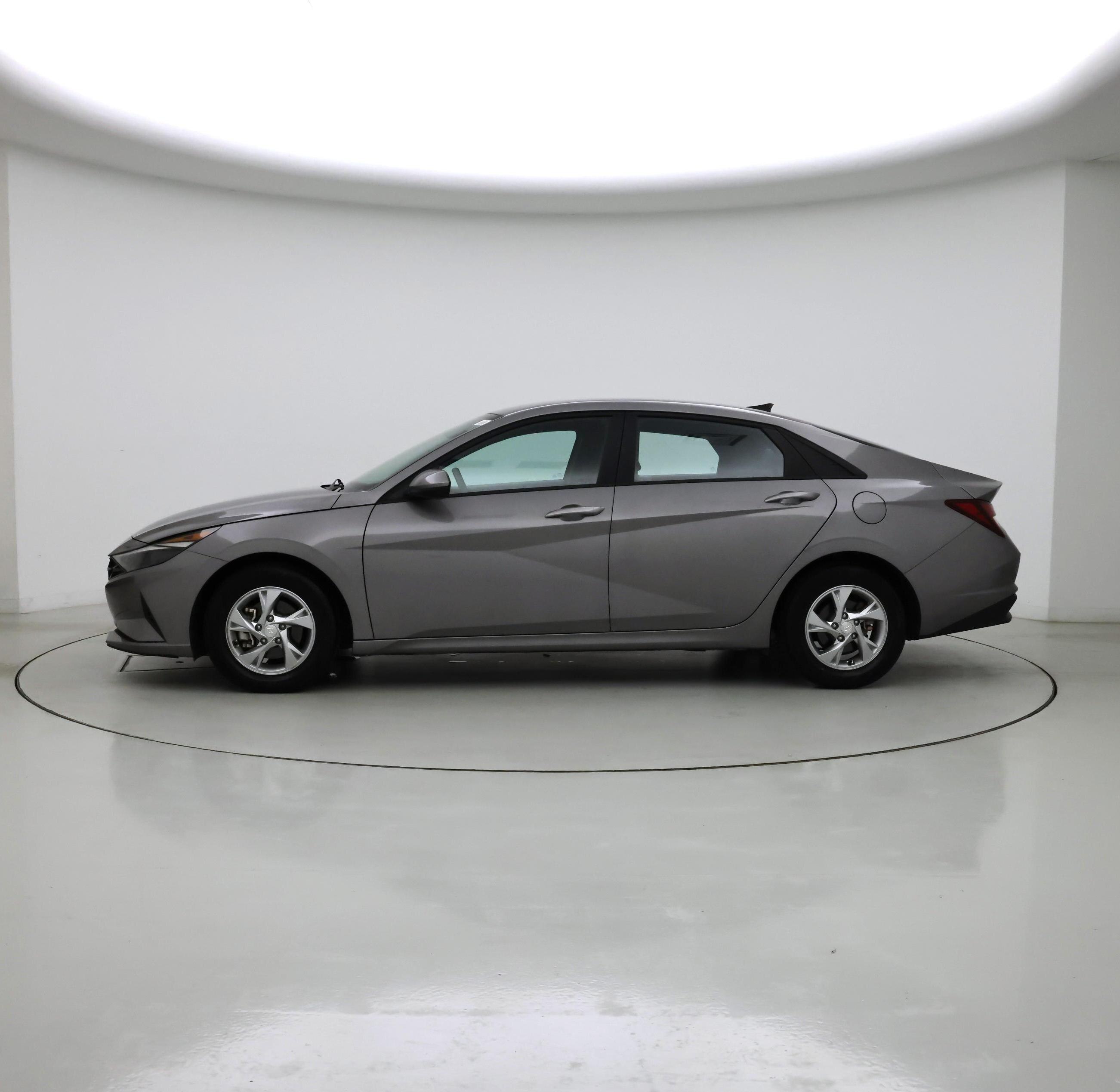 Thumbnail: 2022 Hyundai Elantra - 3