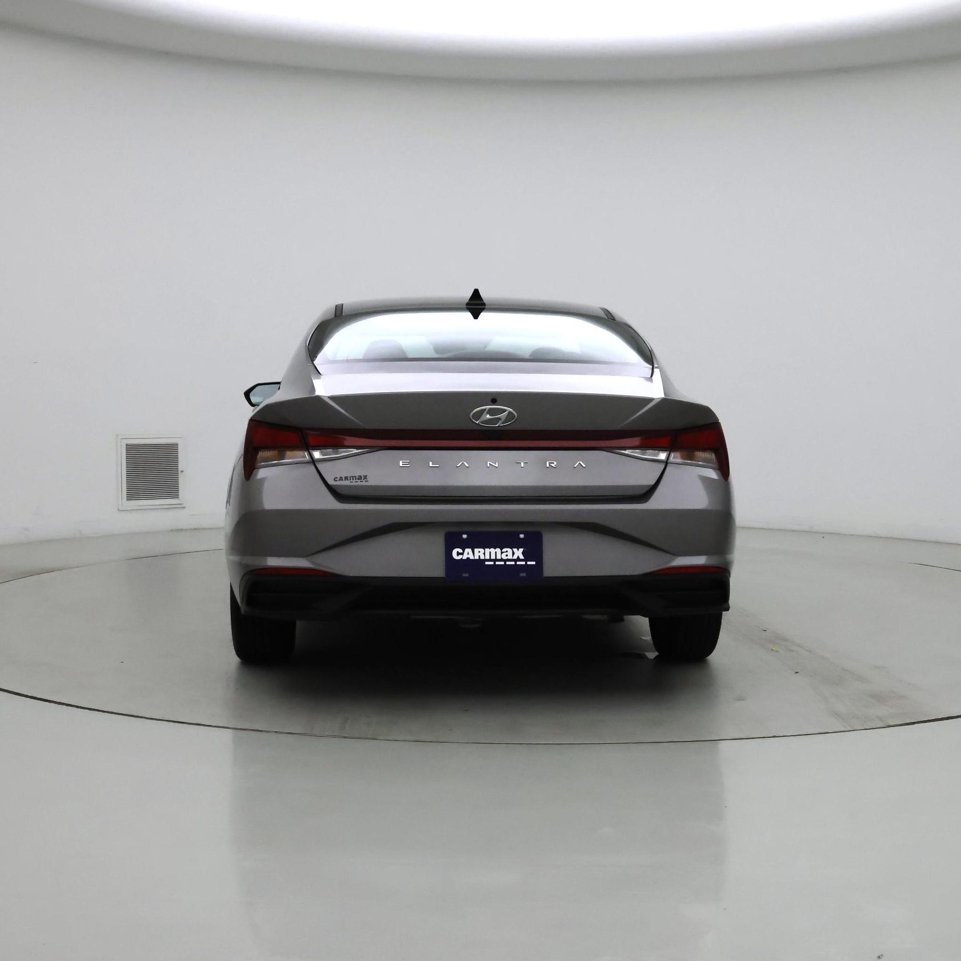 Thumbnail: 2022 Hyundai Elantra - 6