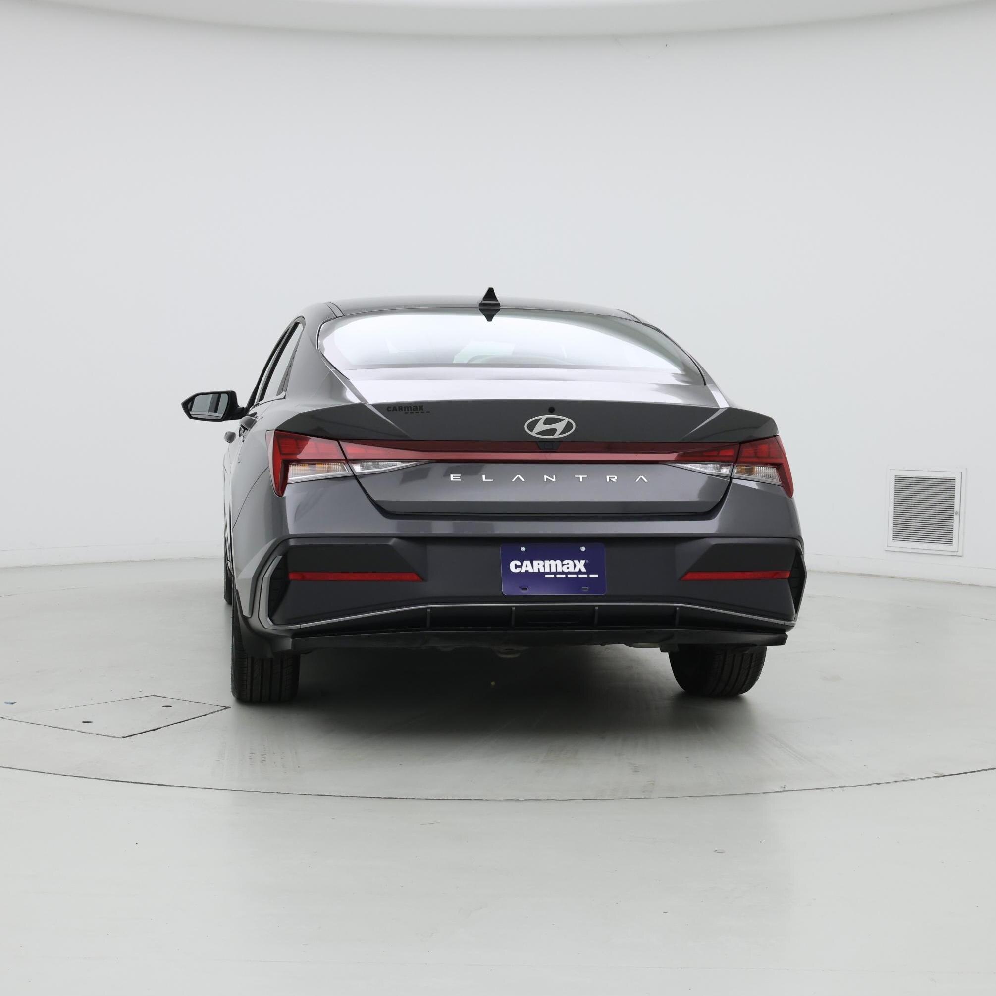 Thumbnail: 2024 Hyundai Elantra - 6