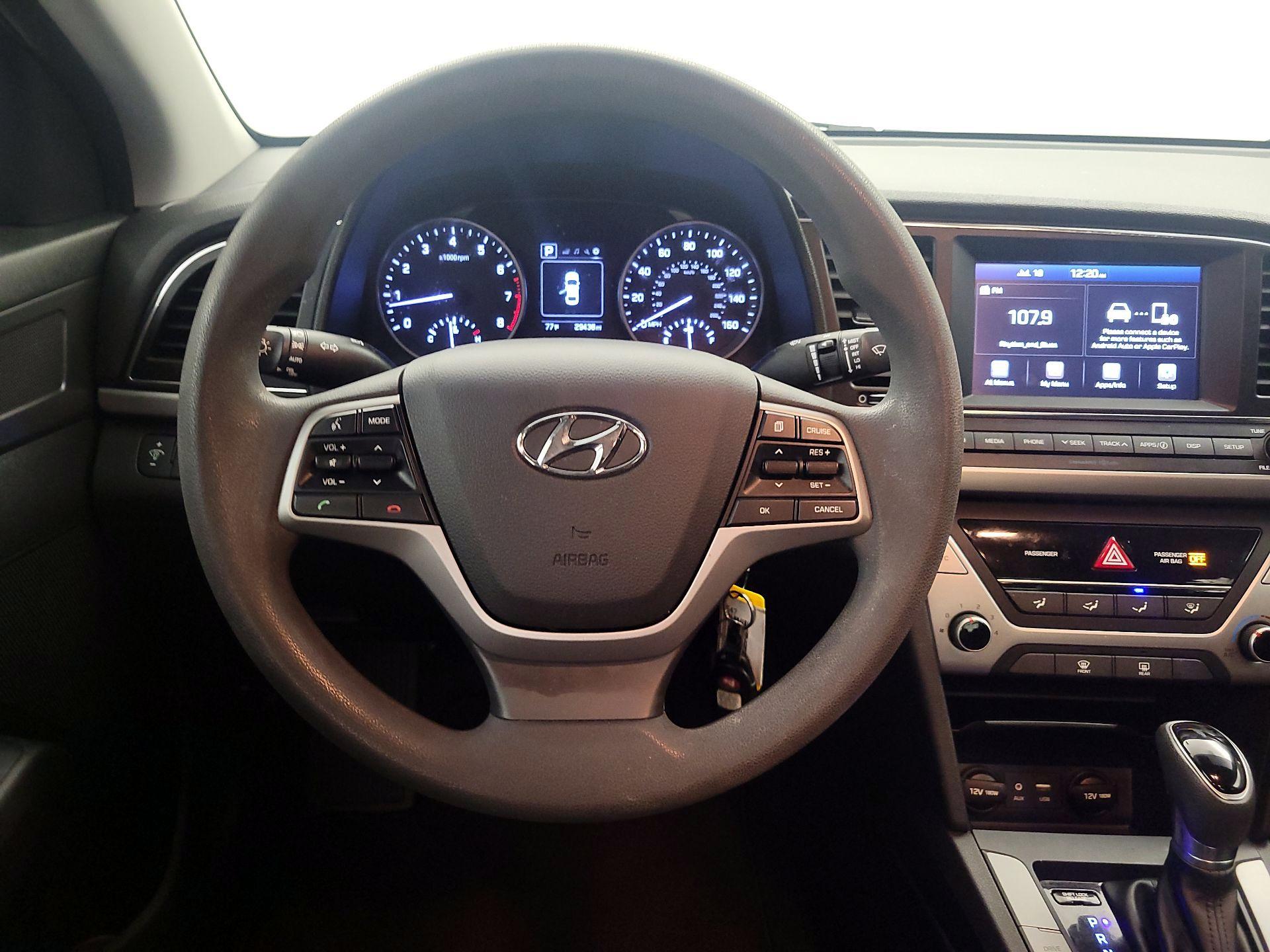 Thumbnail: 2018 Hyundai Elantra - 10