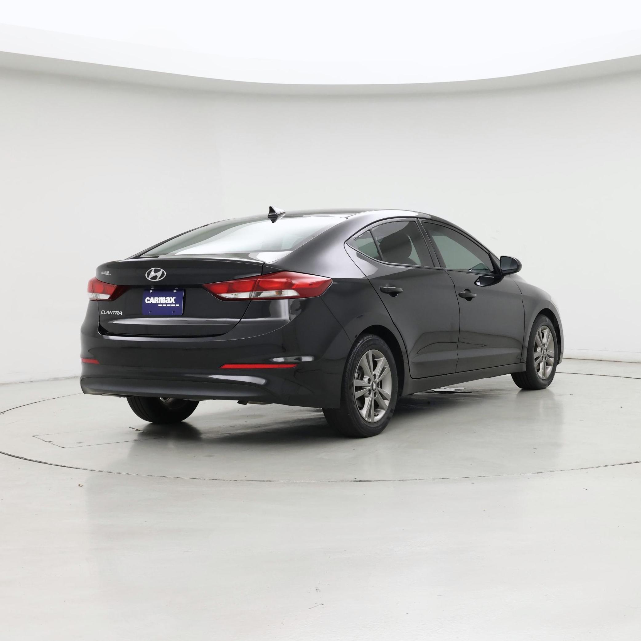Thumbnail: 2018 Hyundai Elantra - 8
