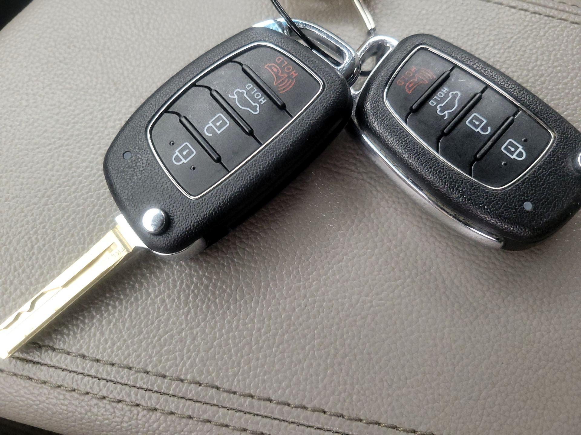 Thumbnail: 2018 Hyundai Sonata - 20