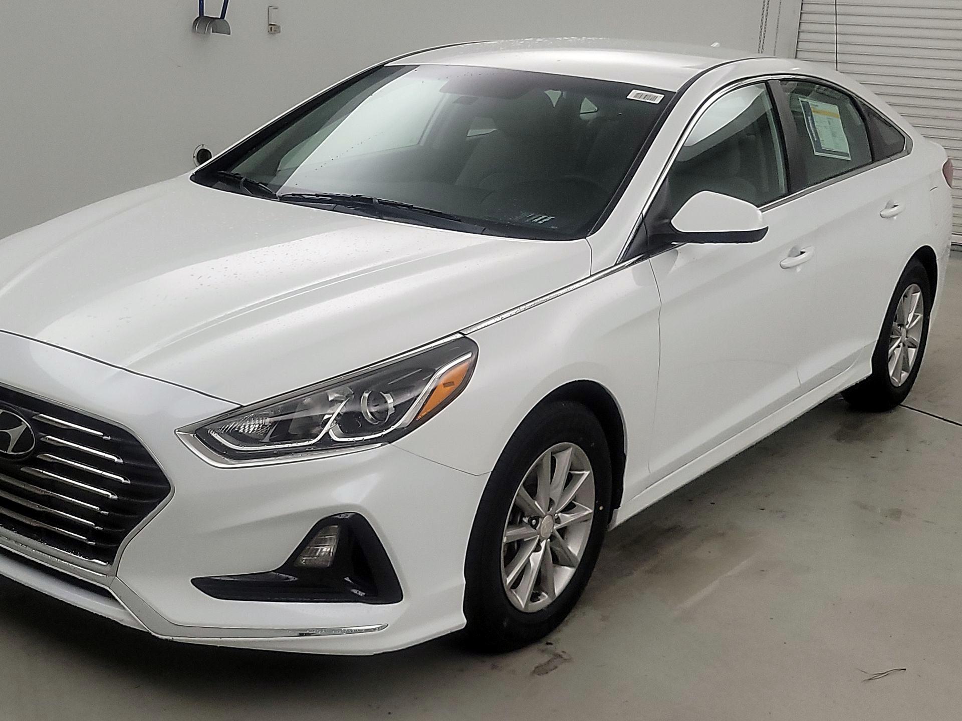 Thumbnail: 2018 Hyundai Sonata - 3
