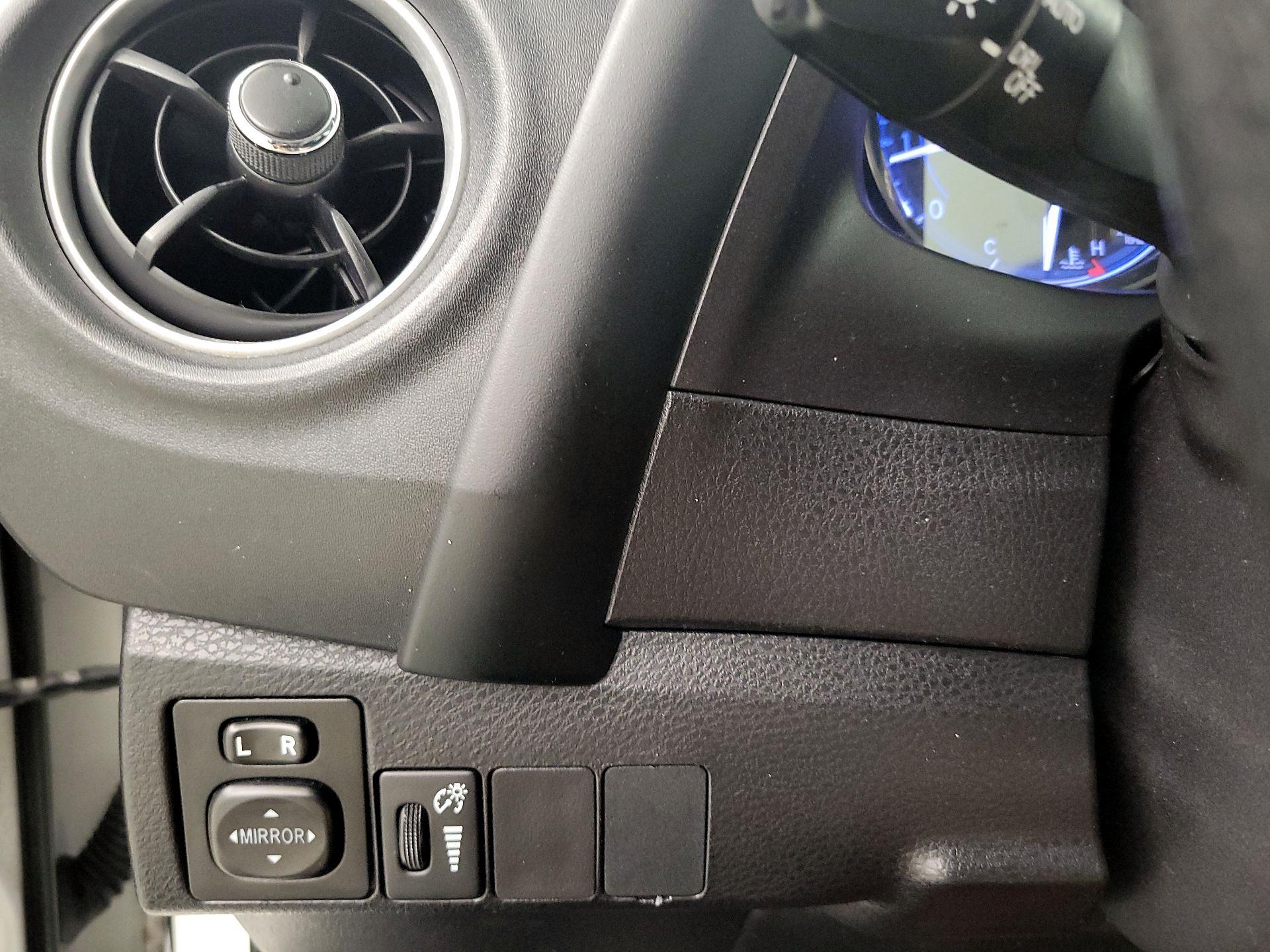 Thumbnail: 2019 Toyota Corolla - 11