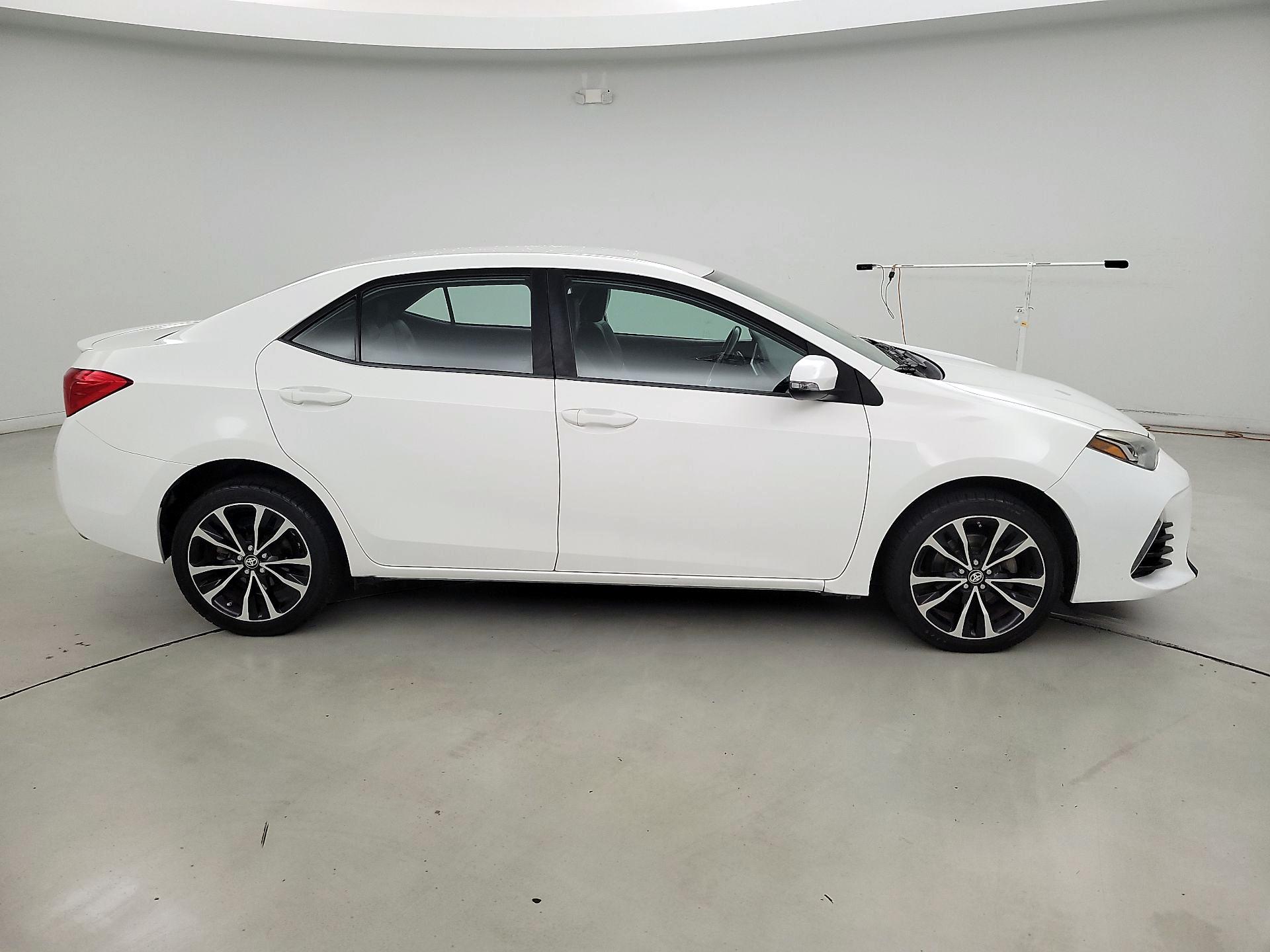 Thumbnail: 2019 Toyota Corolla - 4