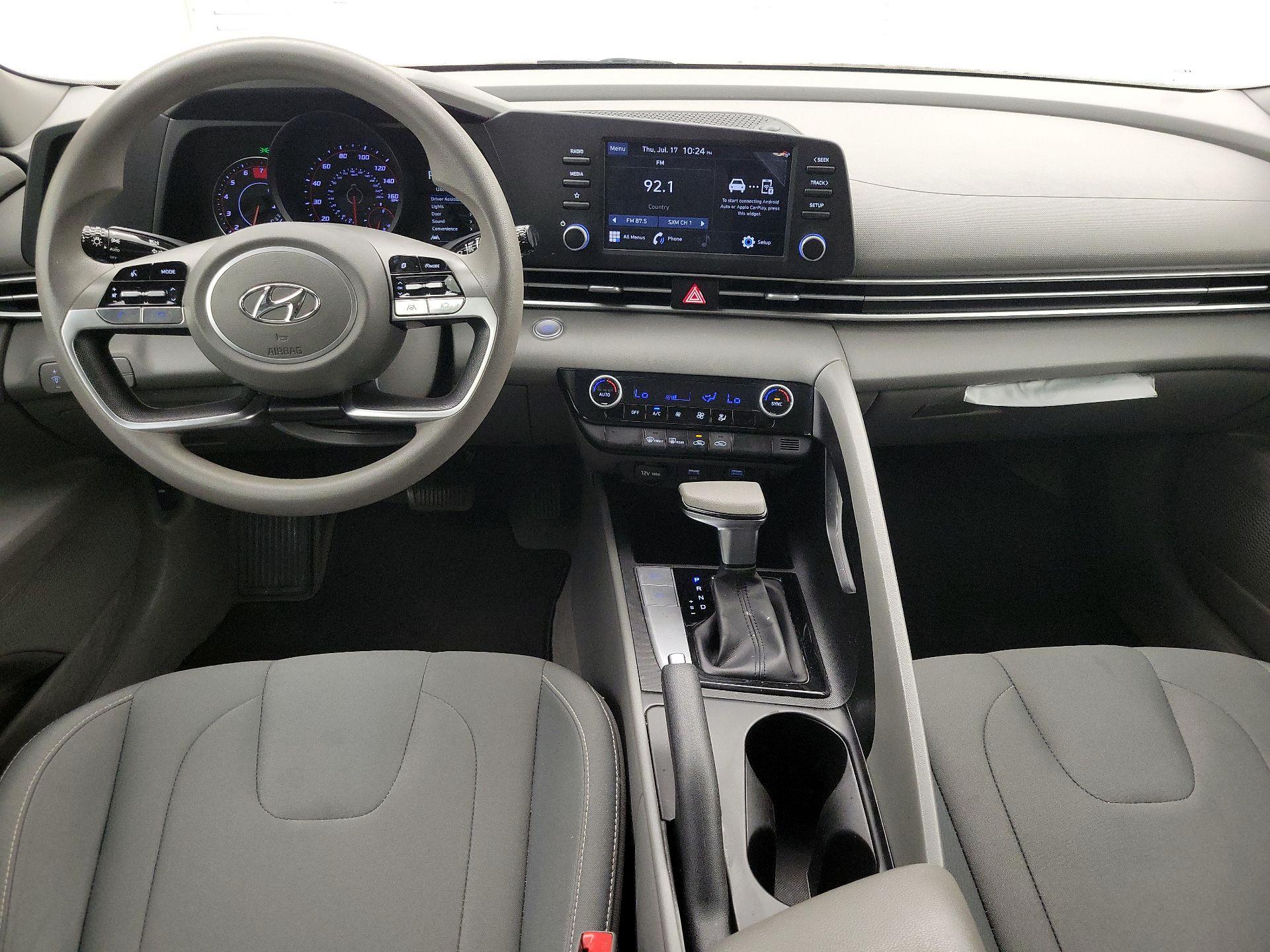 Thumbnail: 2022 Hyundai Elantra - 9