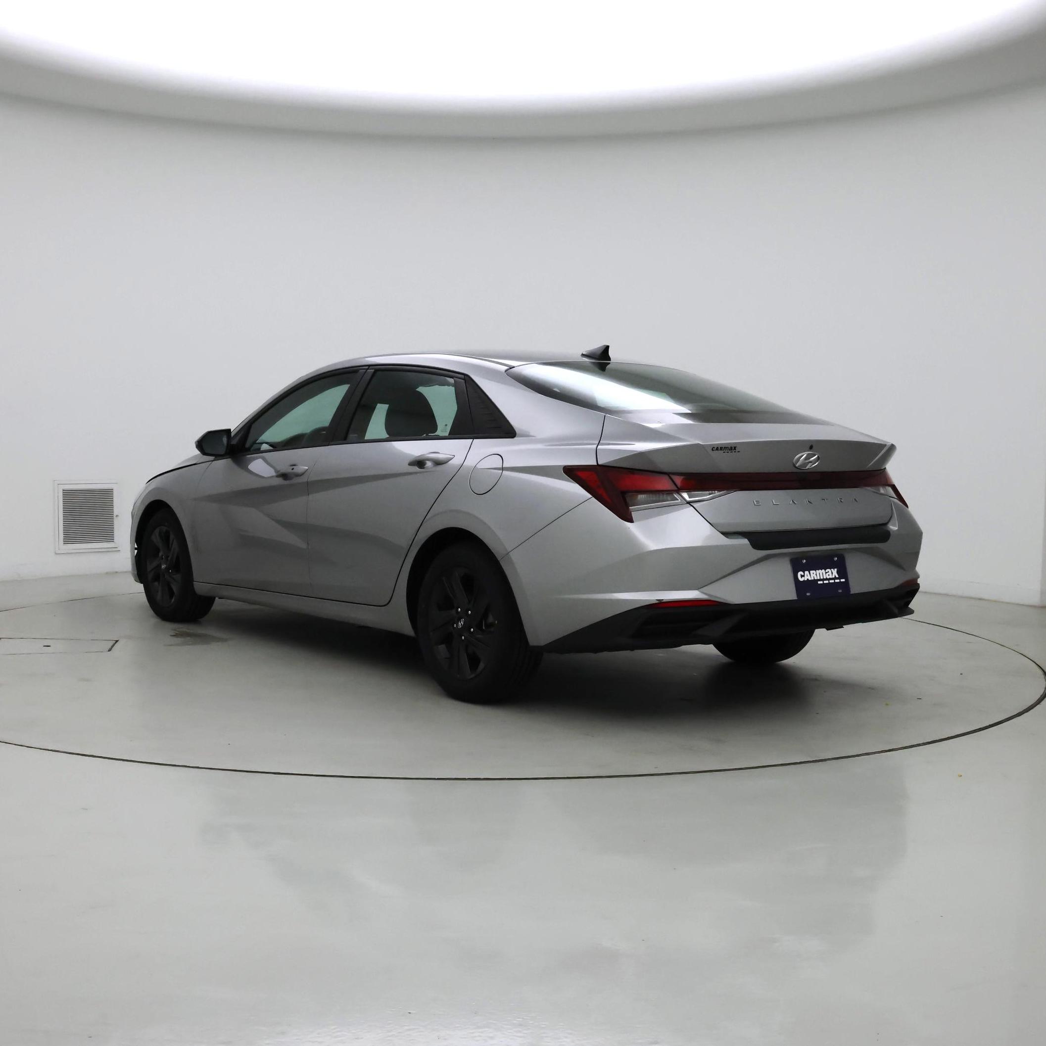 Thumbnail: 2022 Hyundai Elantra - 2