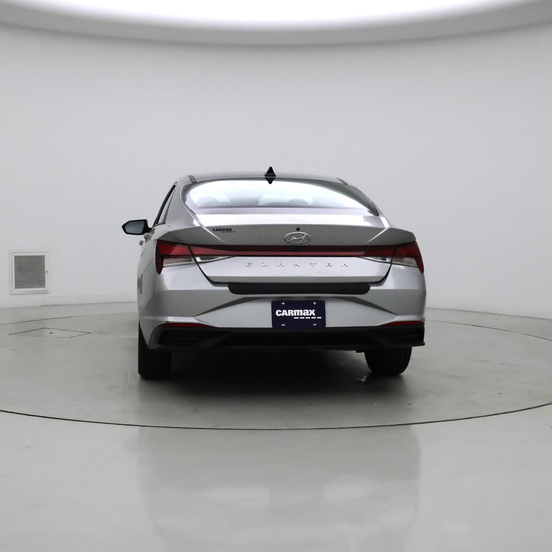 Thumbnail: 2022 Hyundai Elantra - 6