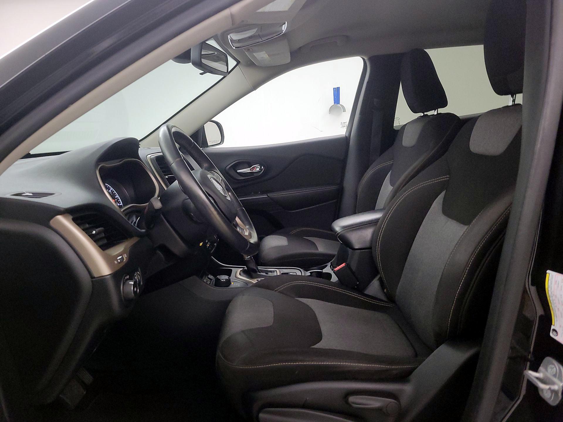 Thumbnail: 2014 Jeep Cherokee - 9