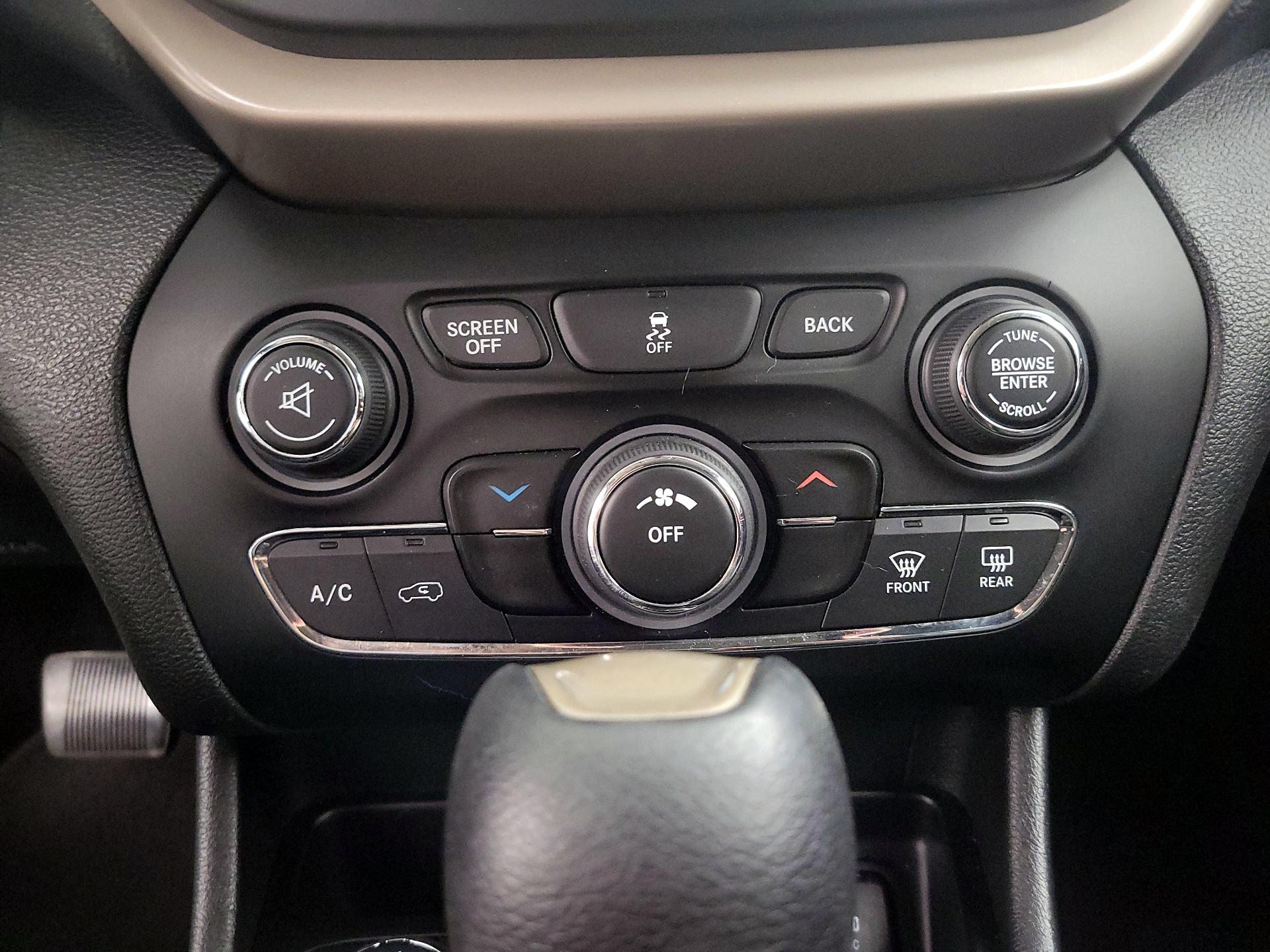 Thumbnail: 2014 Jeep Cherokee - 13