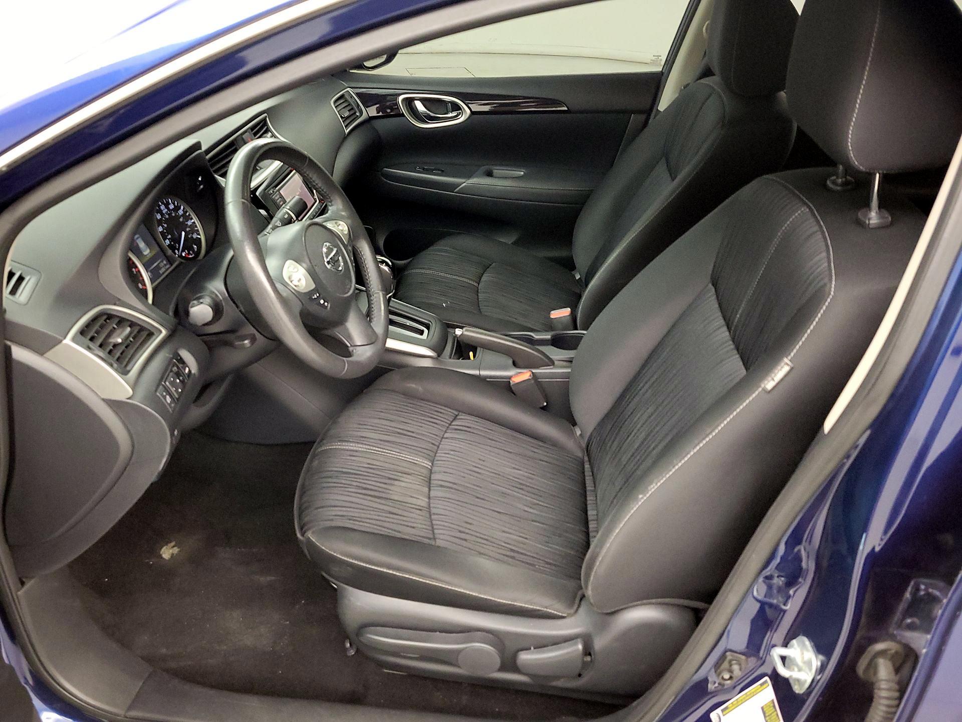 Thumbnail: 2017 Nissan Sentra - 9