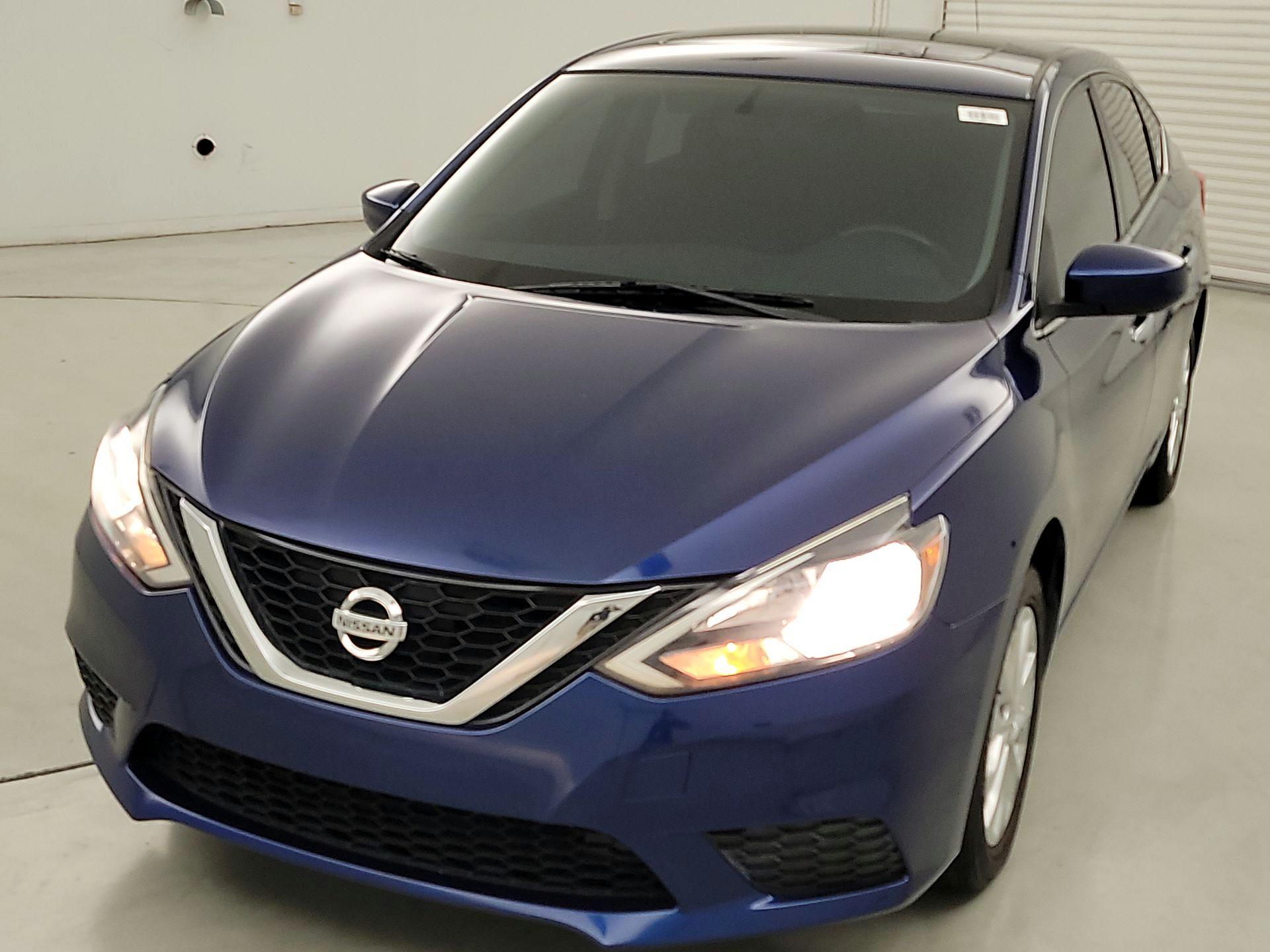 Thumbnail: 2017 Nissan Sentra - 3