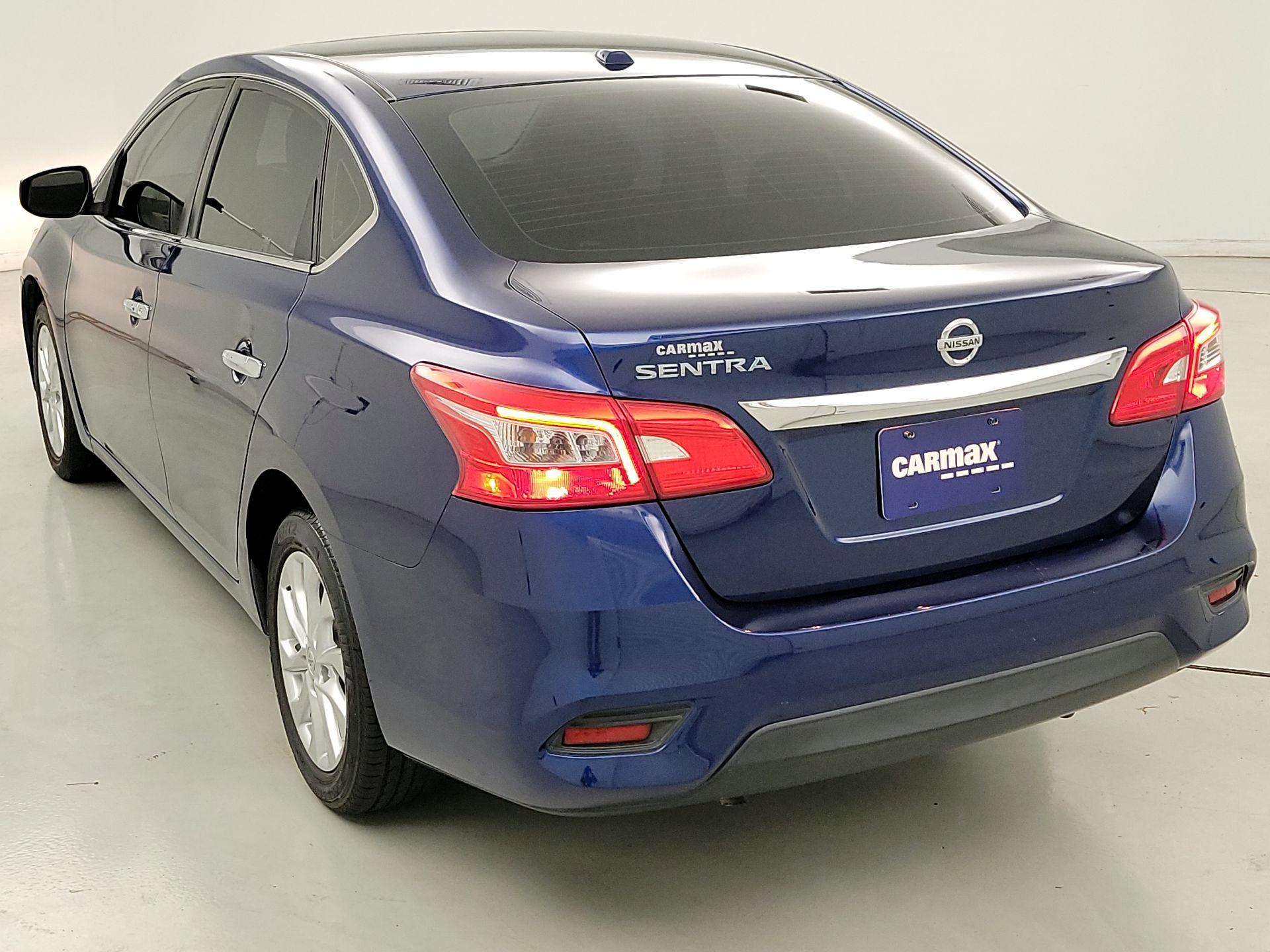 Thumbnail: 2017 Nissan Sentra - 7