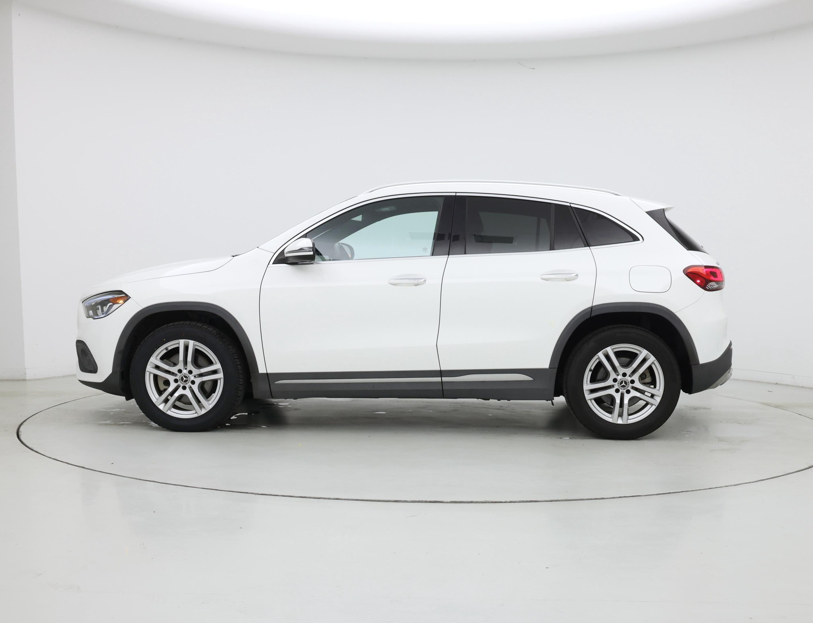 Thumbnail: 2021 Mercedes-Benz GLA - 3