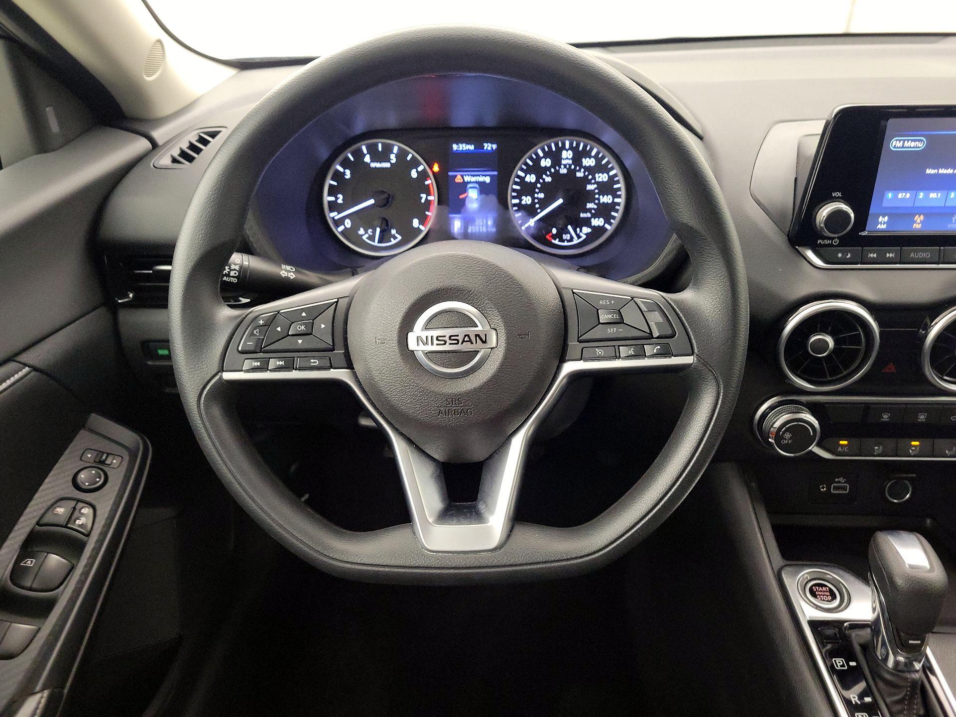 Thumbnail: 2020 Nissan Sentra - 10
