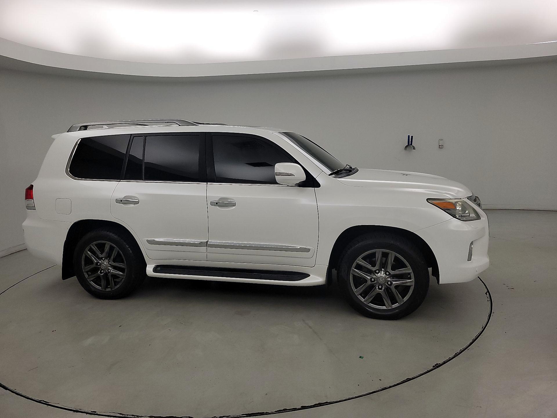 Thumbnail: 2015 Lexus LX - 4