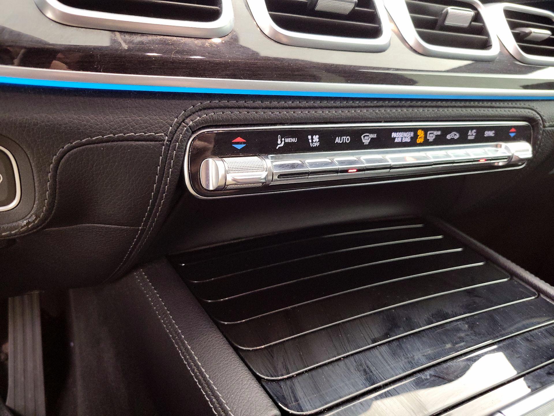 Thumbnail: 2020 Mercedes-Benz GLE - 17