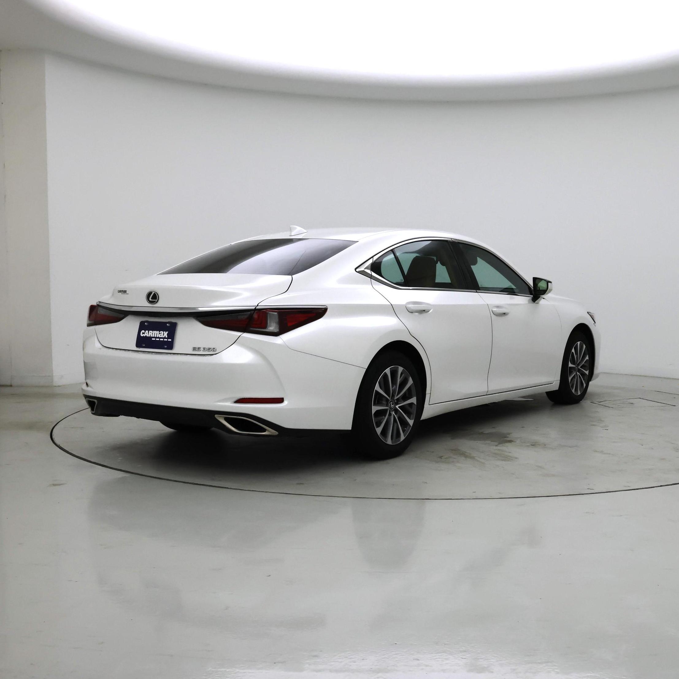 Thumbnail: 2022 Lexus ES - 8