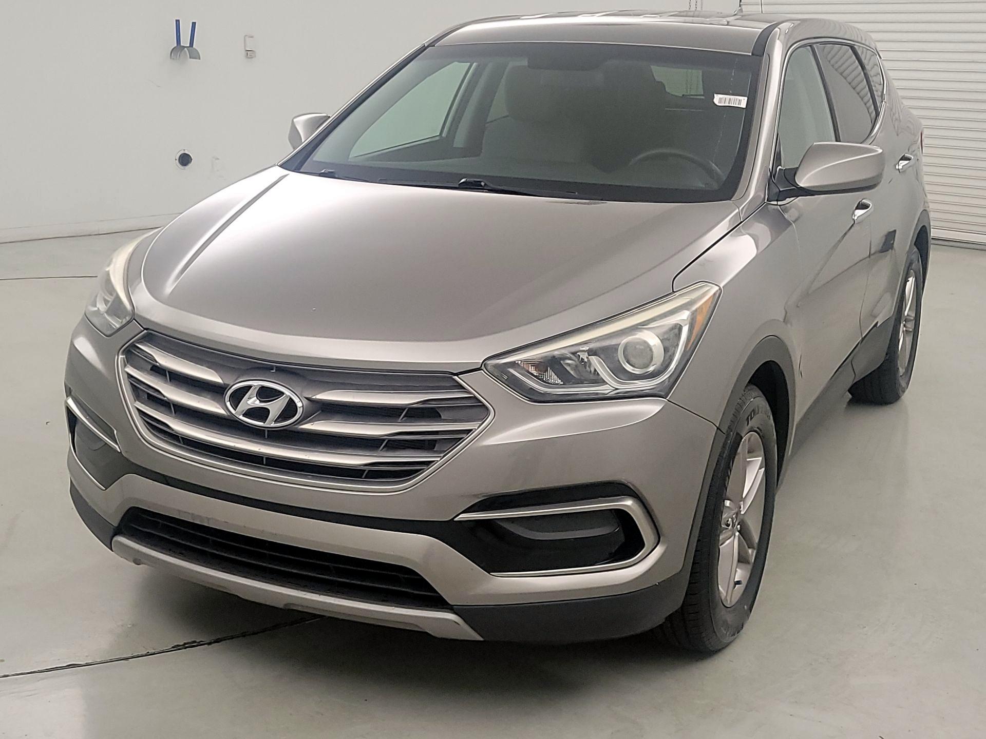 Thumbnail: 2017 Hyundai Santa Fe - 3