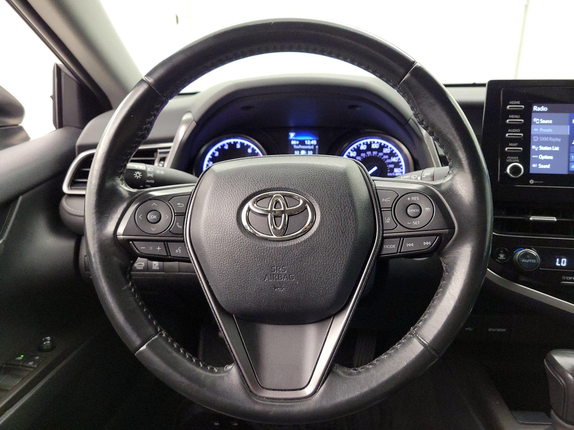 Thumbnail: 2022 Toyota Camry - 10