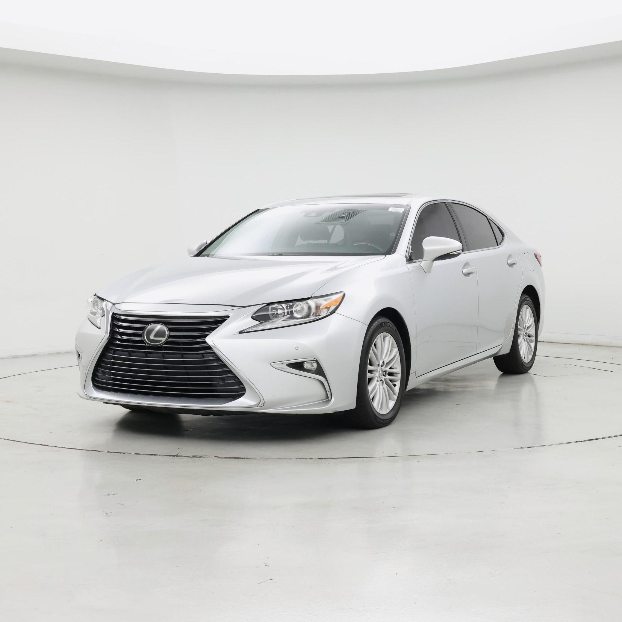 Thumbnail: 2017 Lexus ES - 4