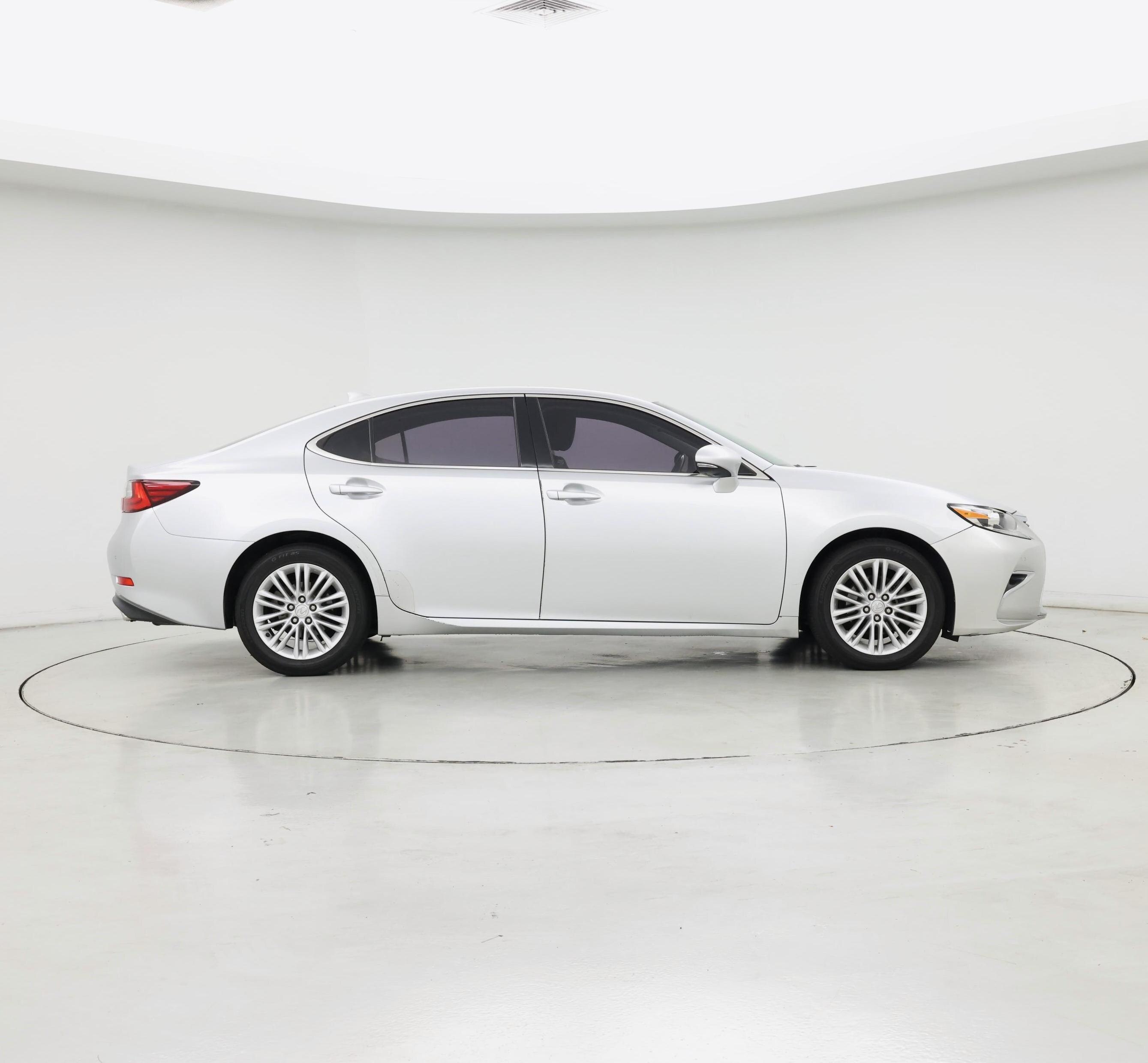 Thumbnail: 2017 Lexus ES - 7