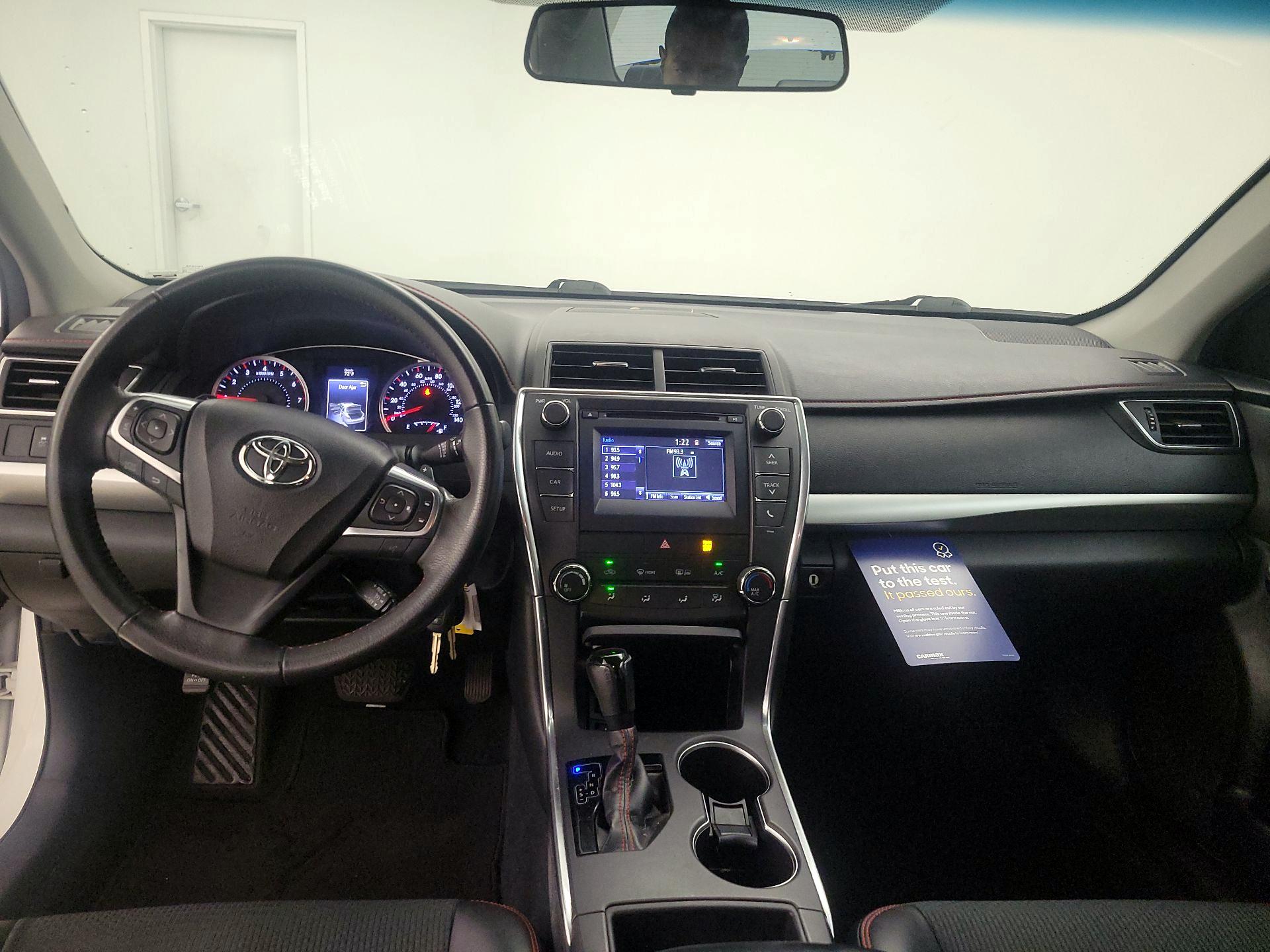 Thumbnail: 2017 Toyota Camry - 9