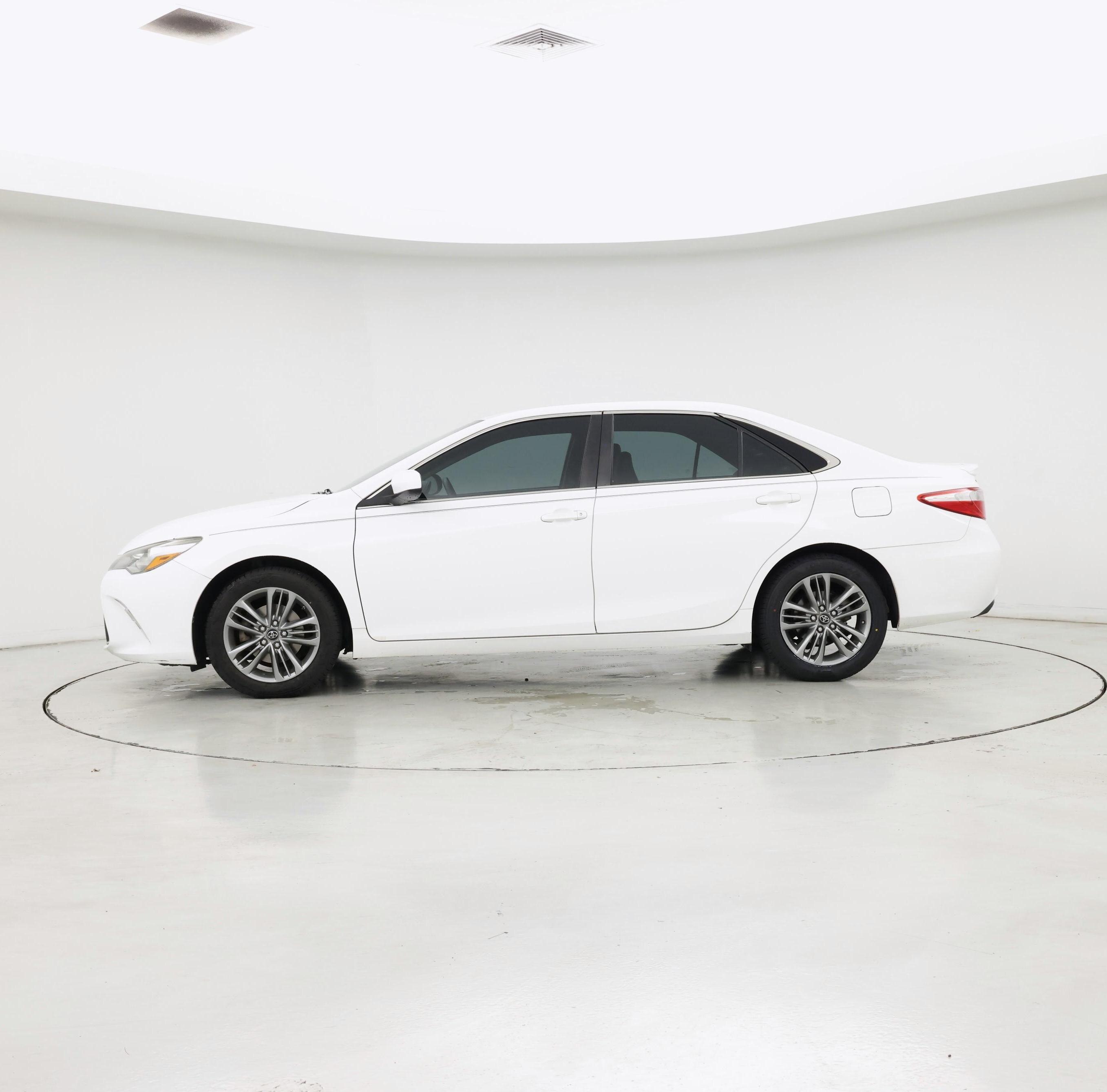Thumbnail: 2017 Toyota Camry - 3