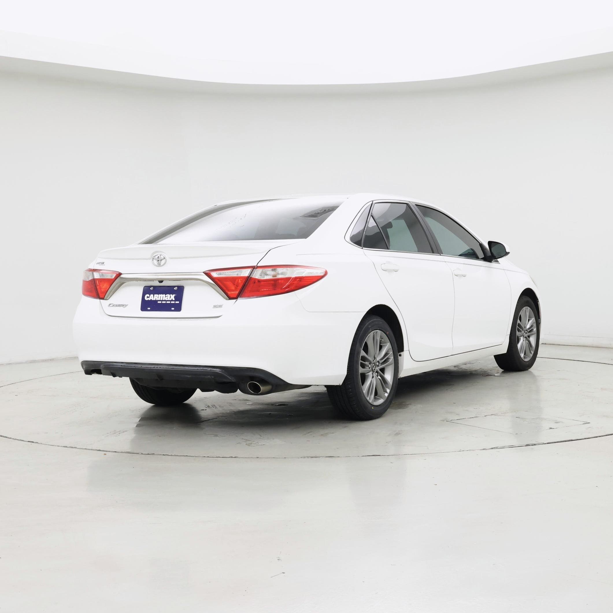 Thumbnail: 2017 Toyota Camry - 8