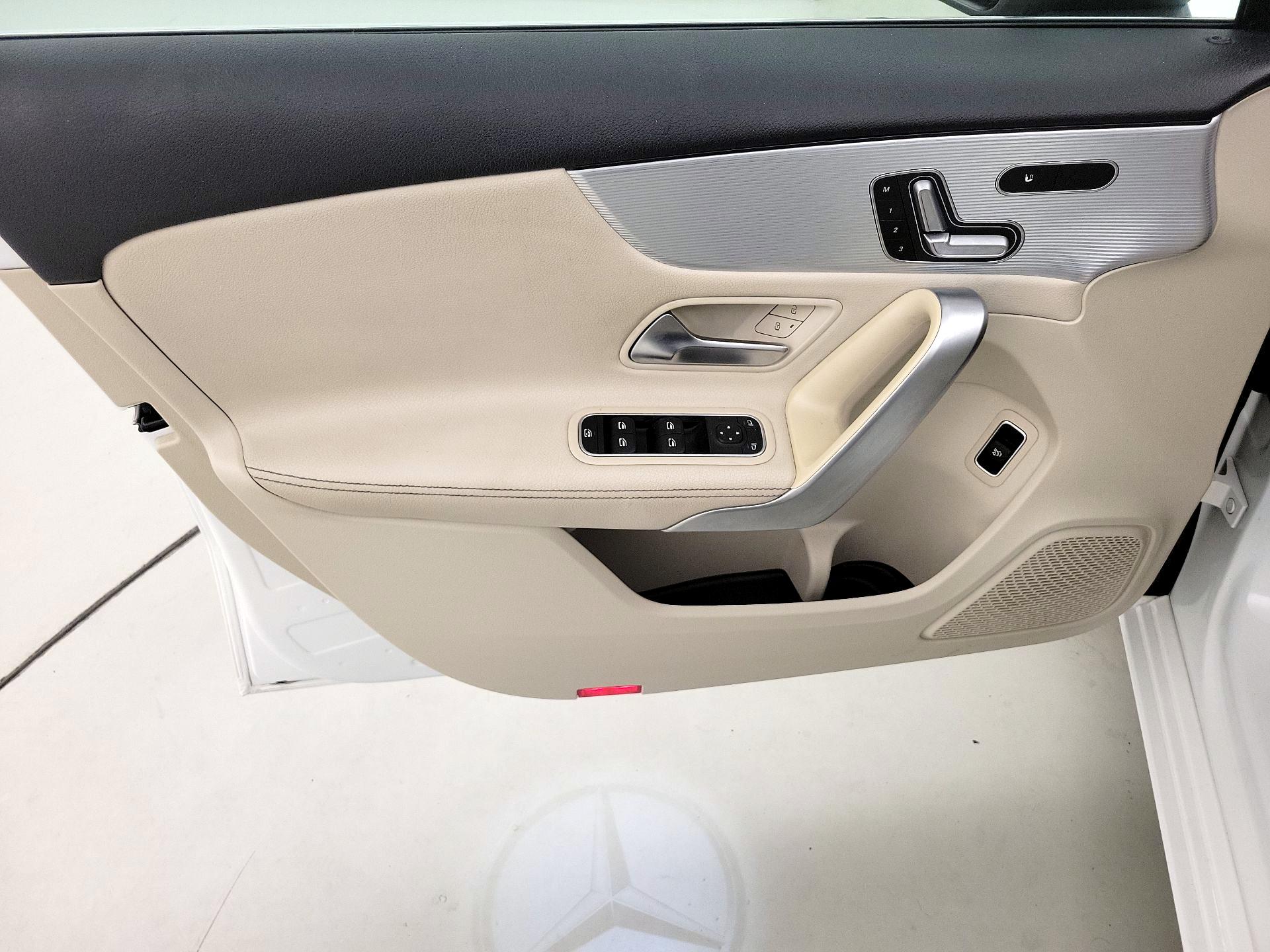 Thumbnail: 2019 Mercedes-Benz A-Class - 12