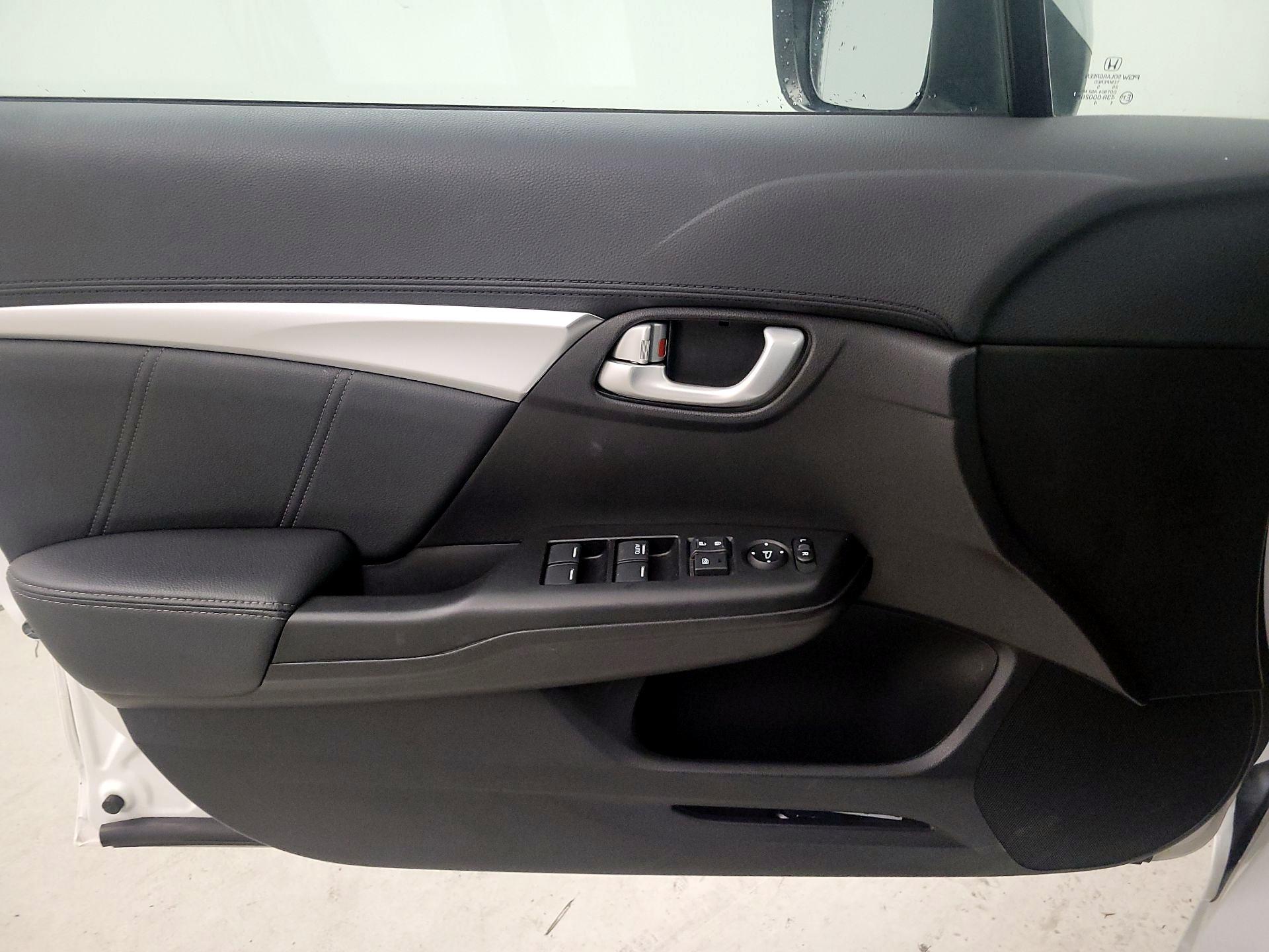 Thumbnail: 2015 Honda Civic - 12