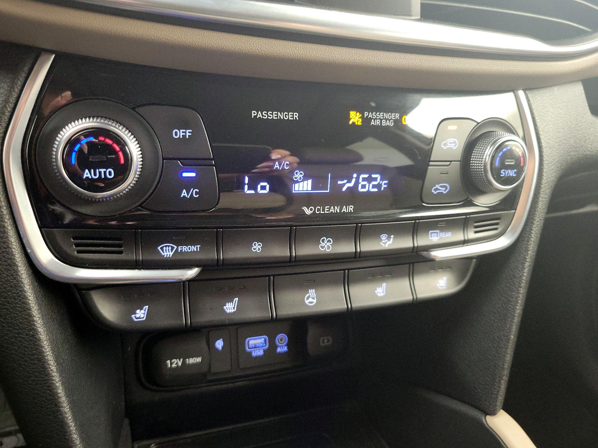 Thumbnail: 2020 Hyundai Santa Fe - 17
