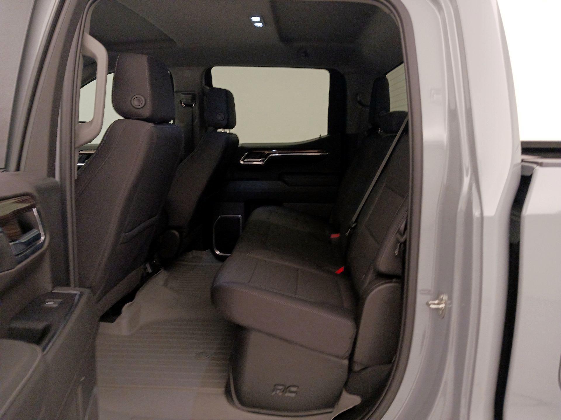 Thumbnail: 2024 Chevrolet Silverado 1500 - 19
