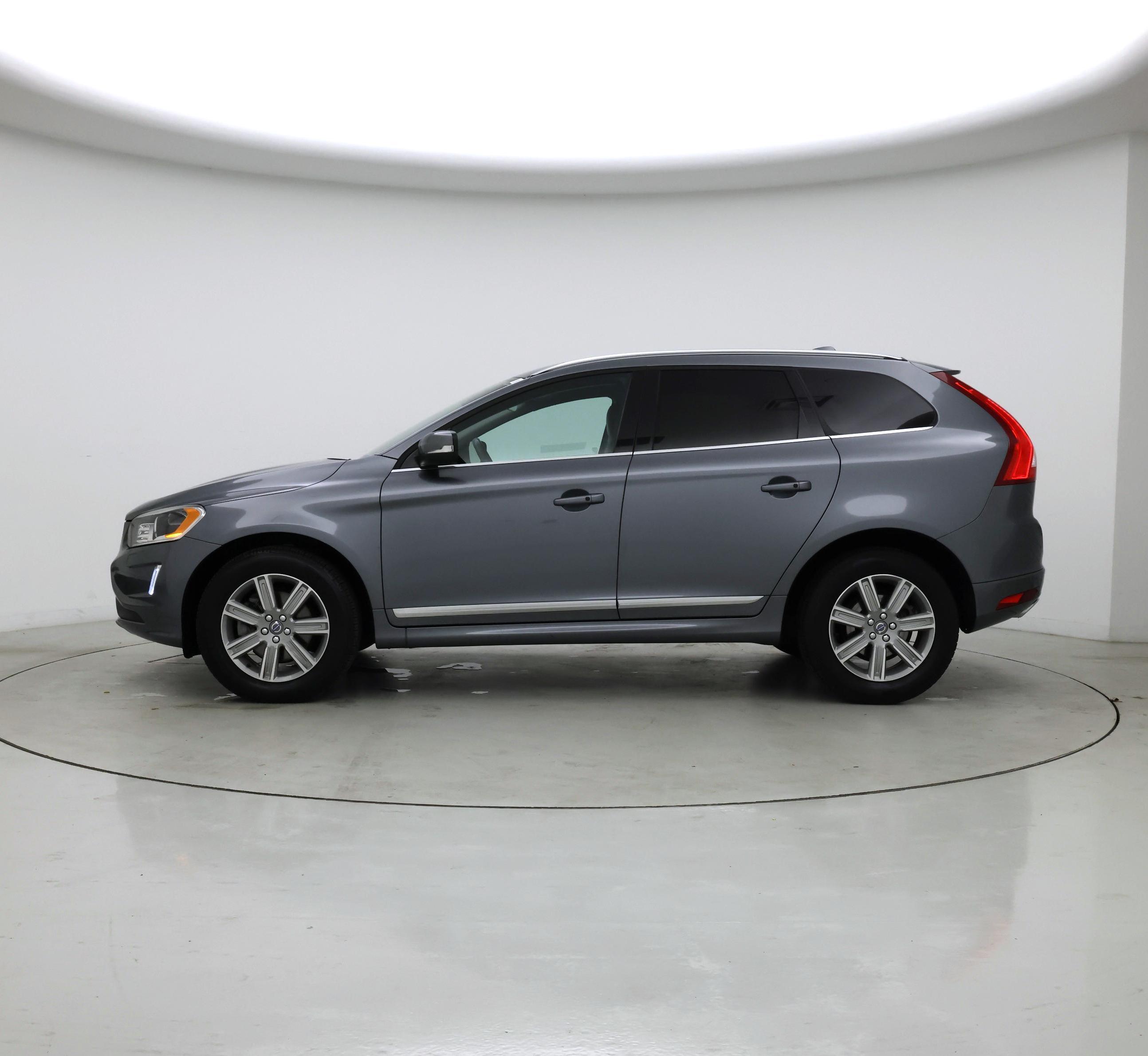 Thumbnail: 2017 Volvo XC60 - 3